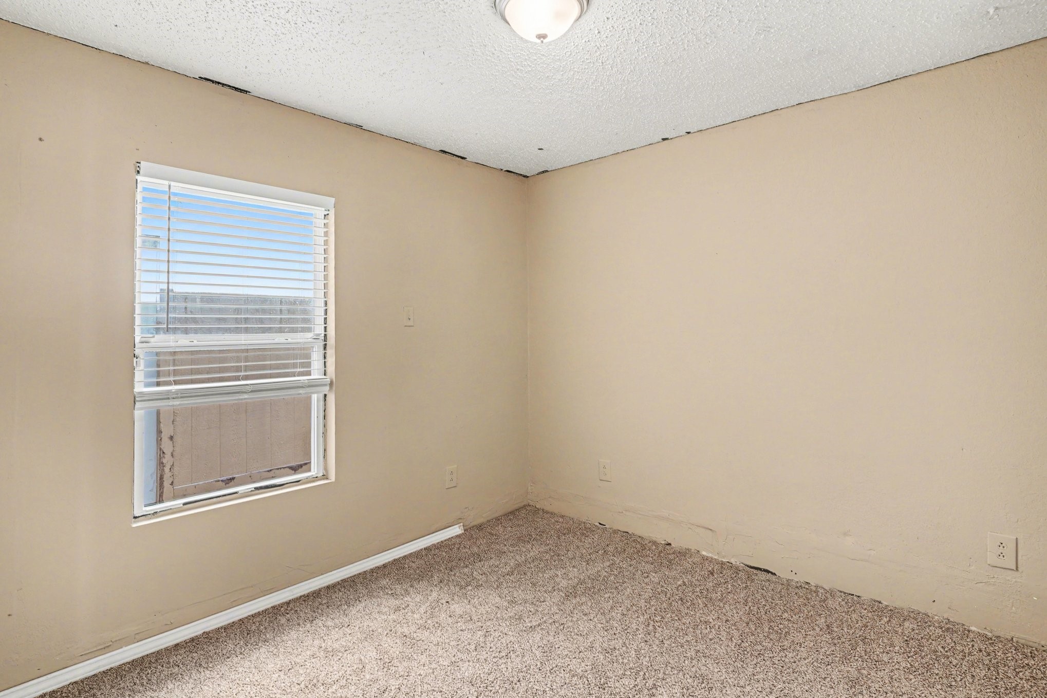 10328 Chelmsford Drive Dallas TX 75217