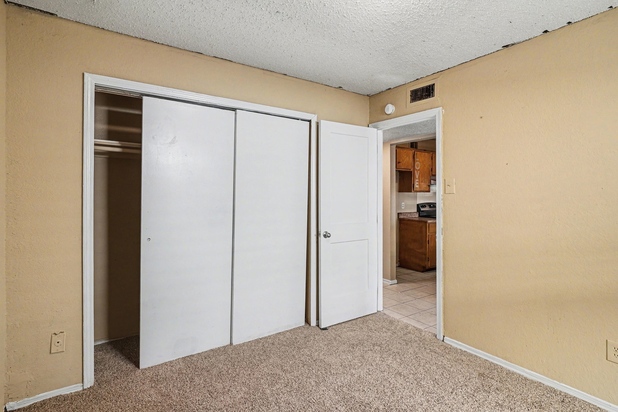 10328 Chelmsford Drive Dallas TX 75217
