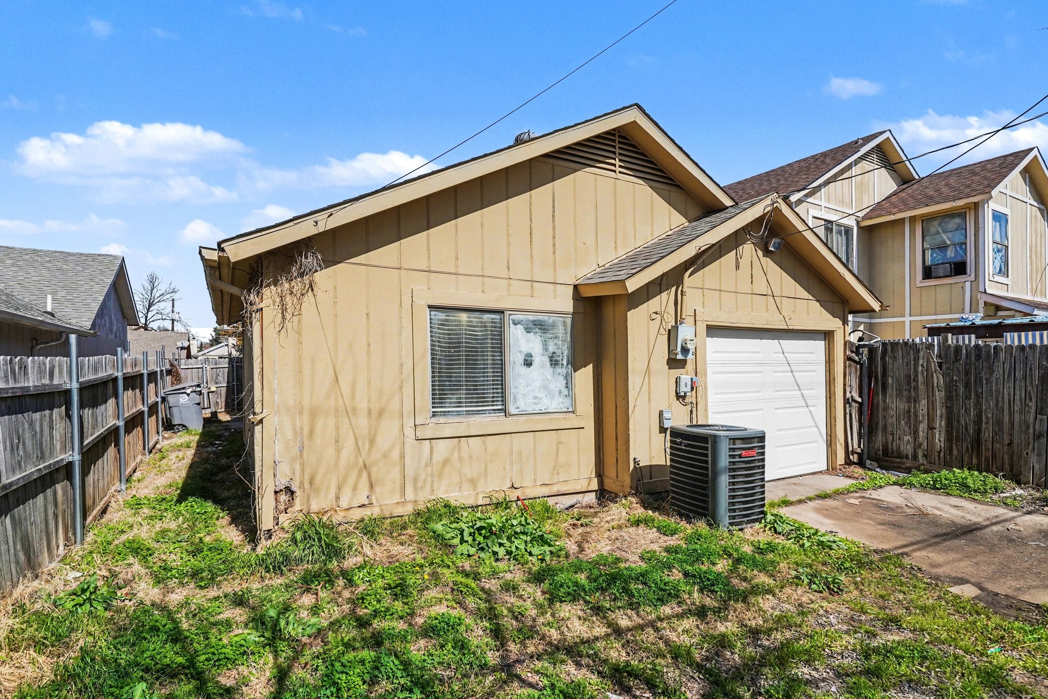10328 Chelmsford Drive Dallas TX 75217