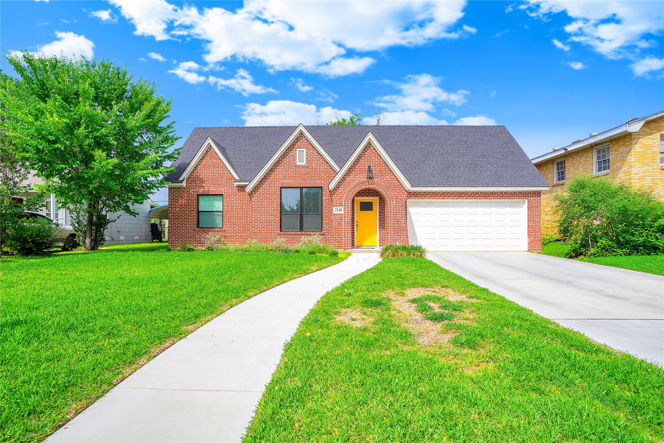 3240 Sandage Avenue Fort Worth TX 76109