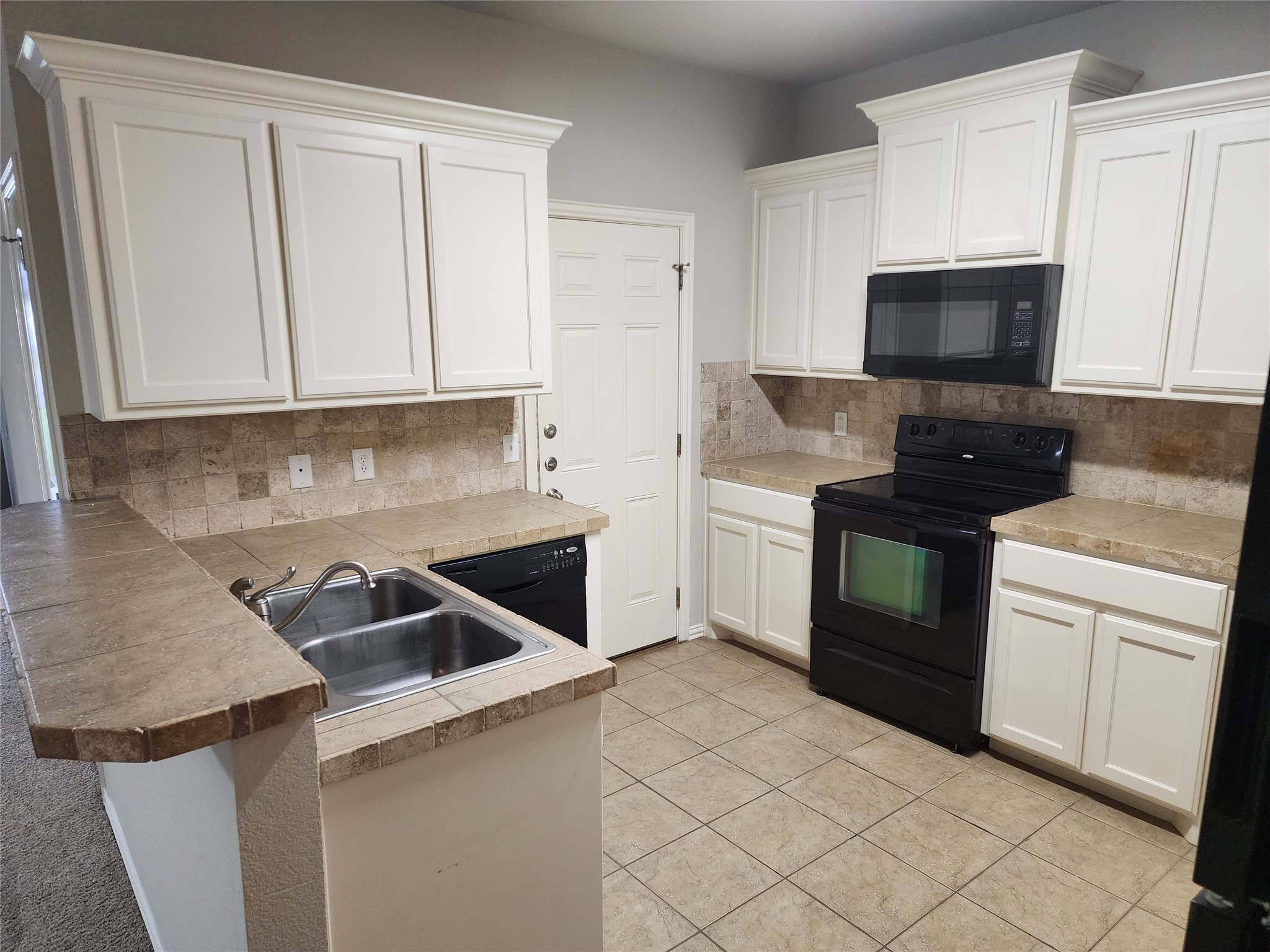 151 N Meadows Drive N Granbury TX 76048