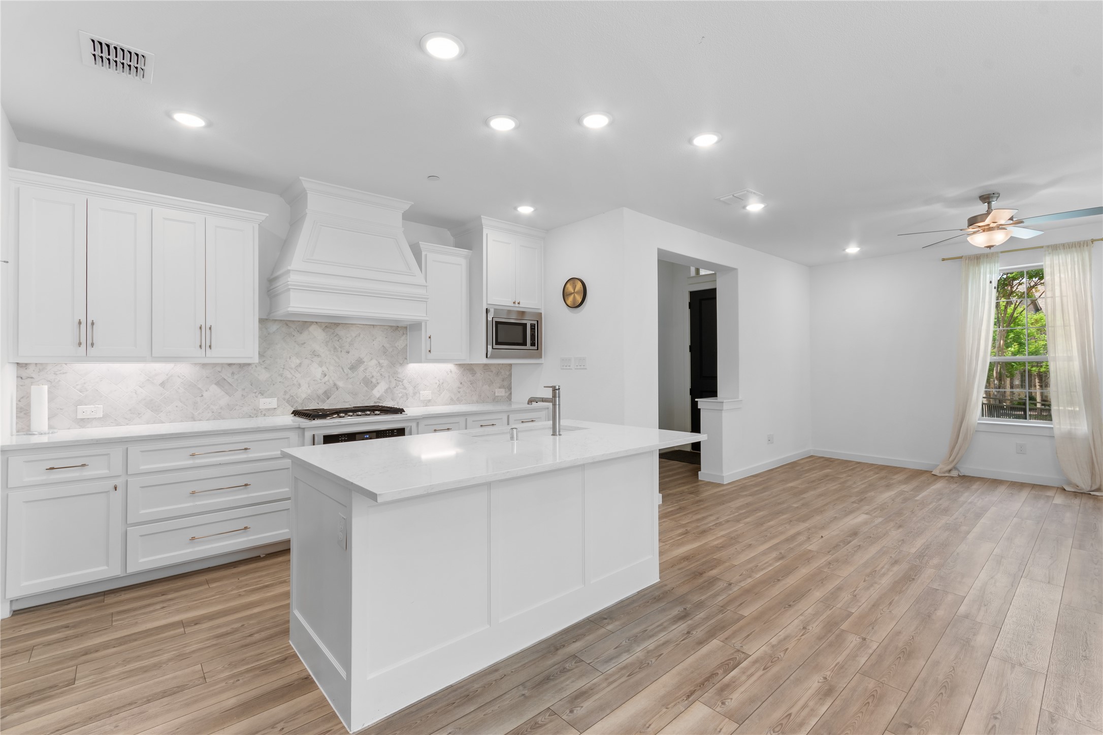 523 Cobblestone Lane Irving TX 75039