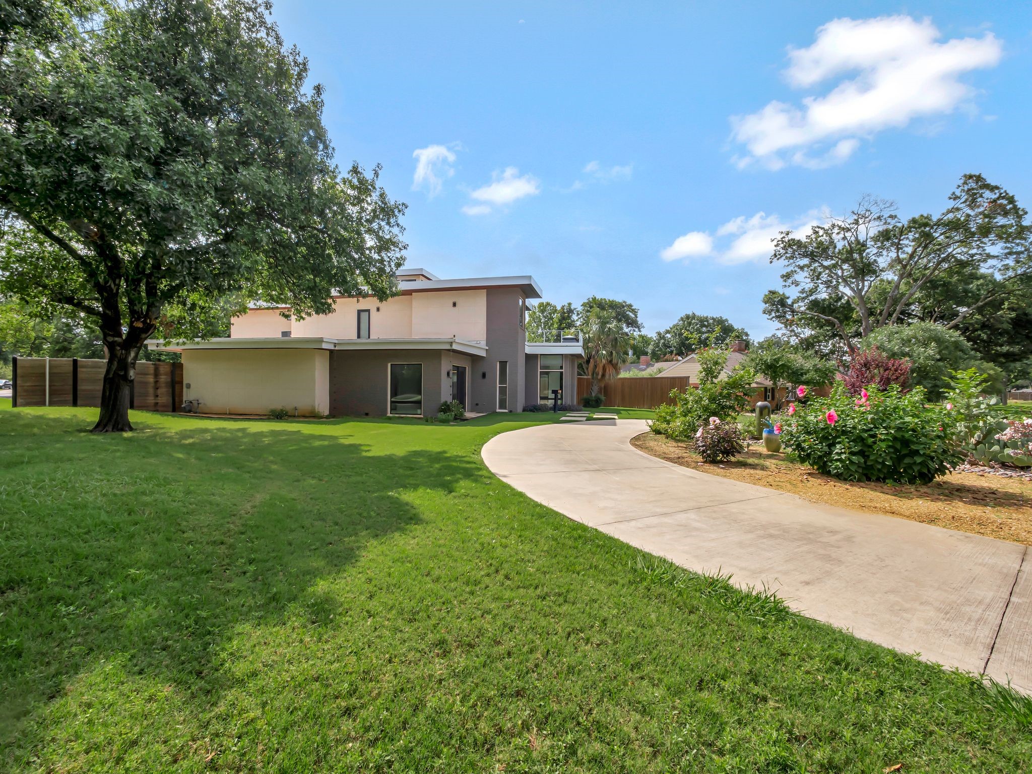11248 Jamestown Road Dallas TX 75230