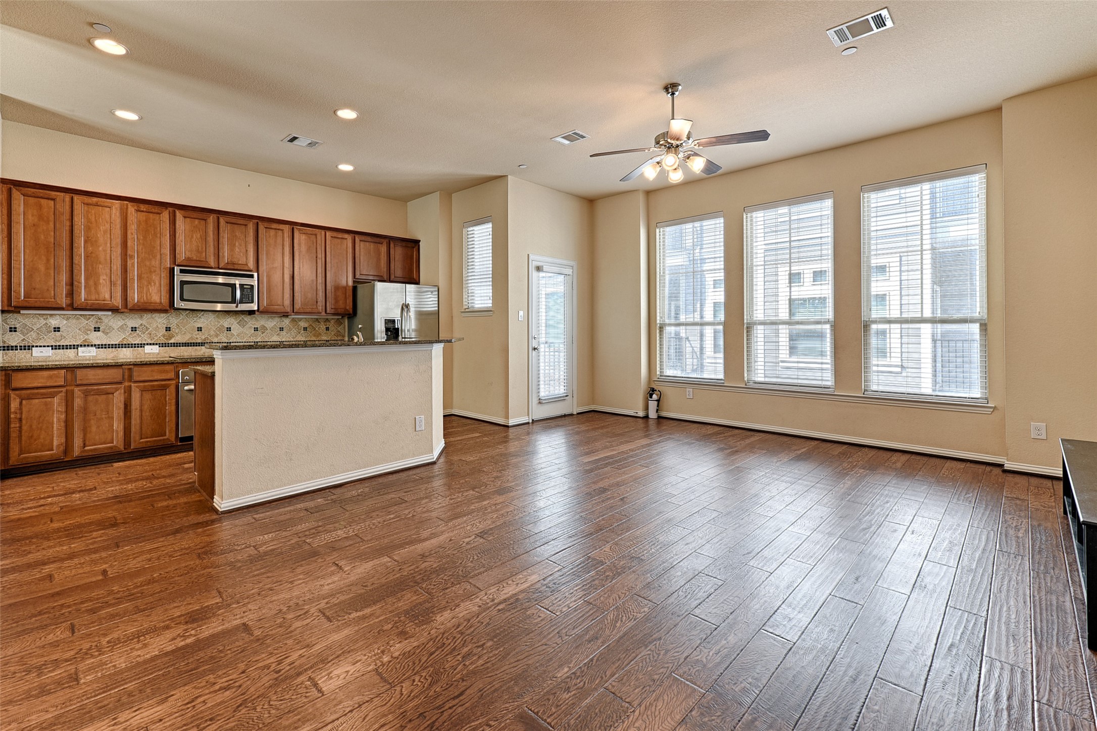 2326 Stutz Drive Dallas TX 75235