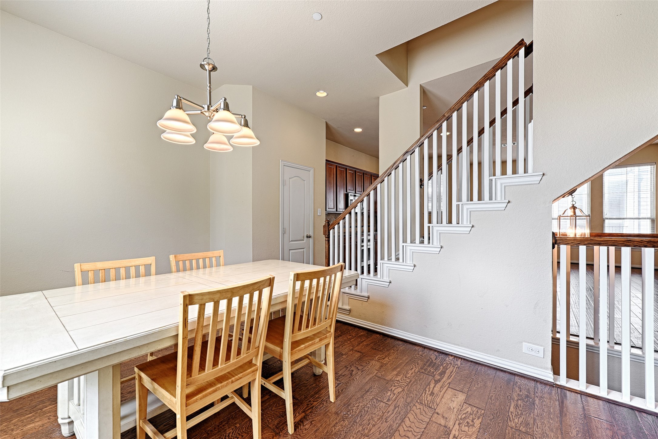 2326 Stutz Drive Dallas TX 75235