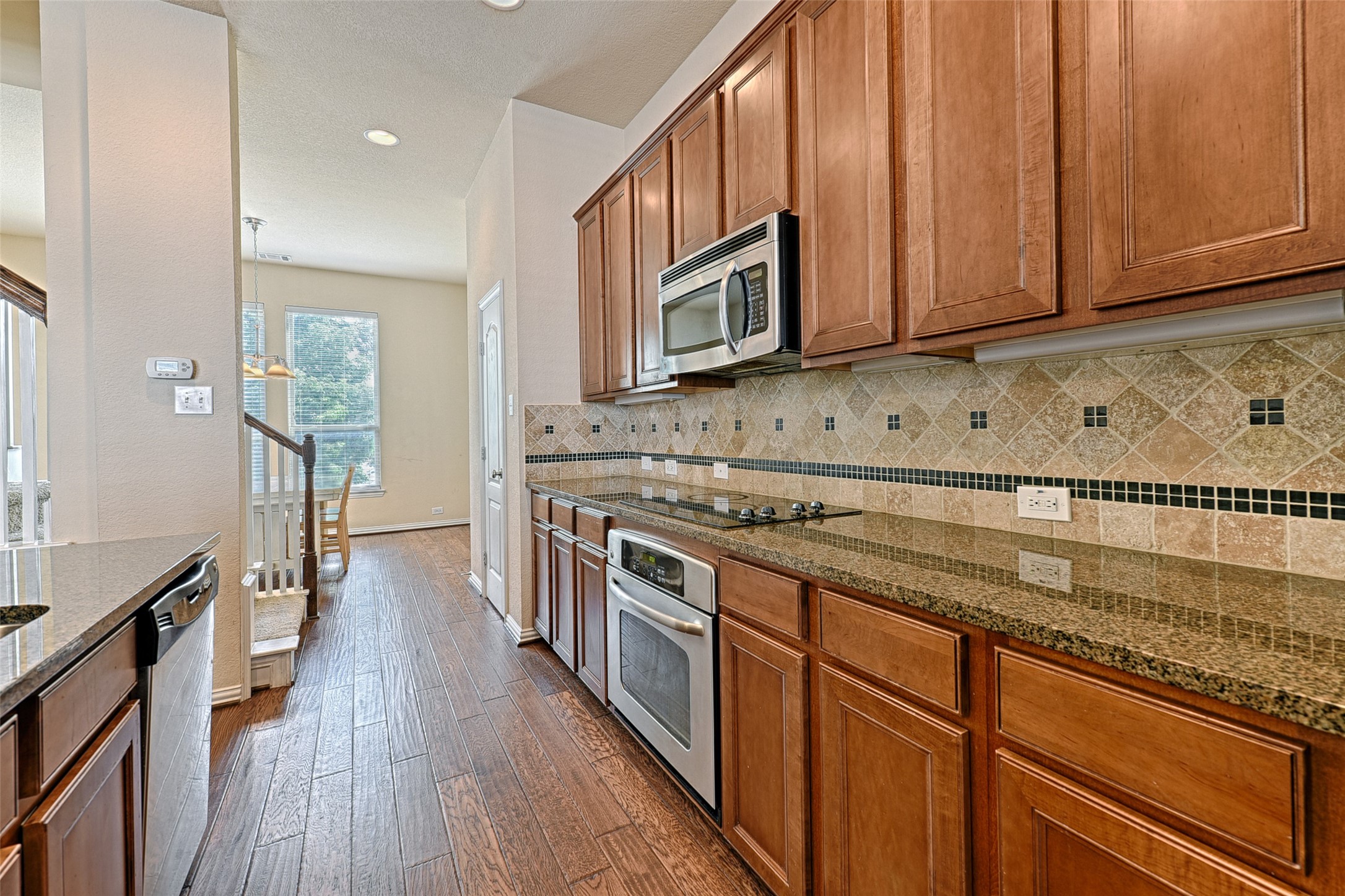 2326 Stutz Drive Dallas TX 75235