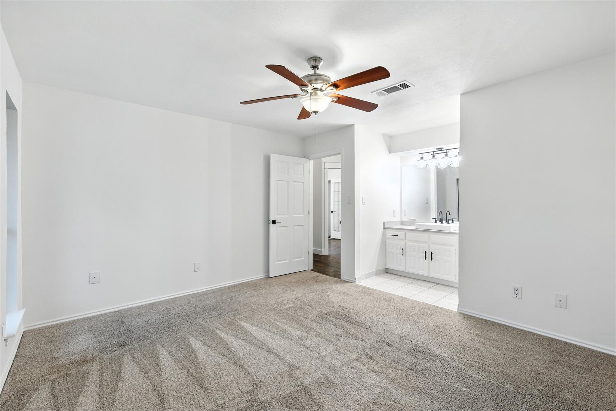 2902 Panhandle Drive Grapevine TX 76051