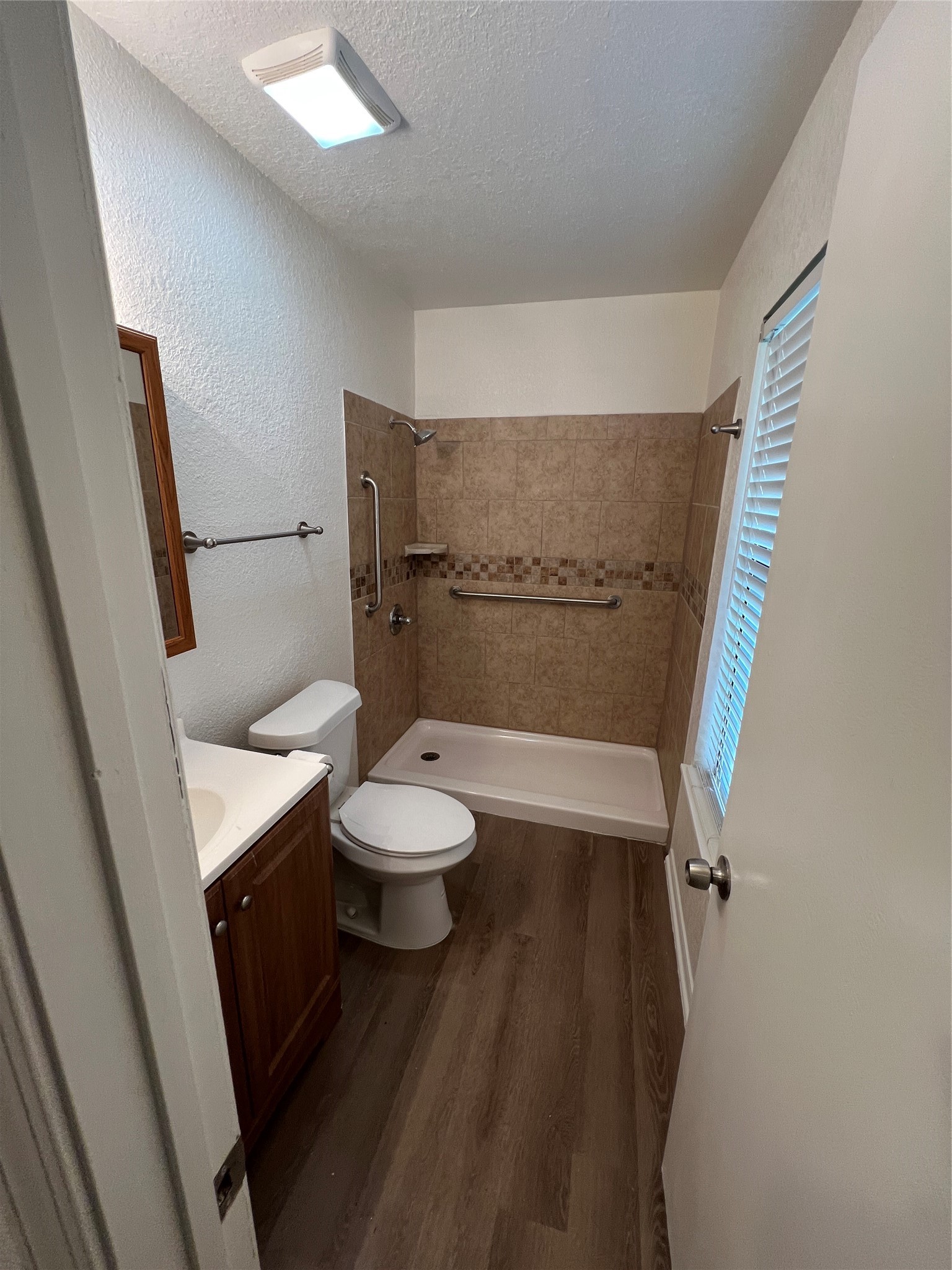3045 Navarro Lane Grand Prairie TX 75052