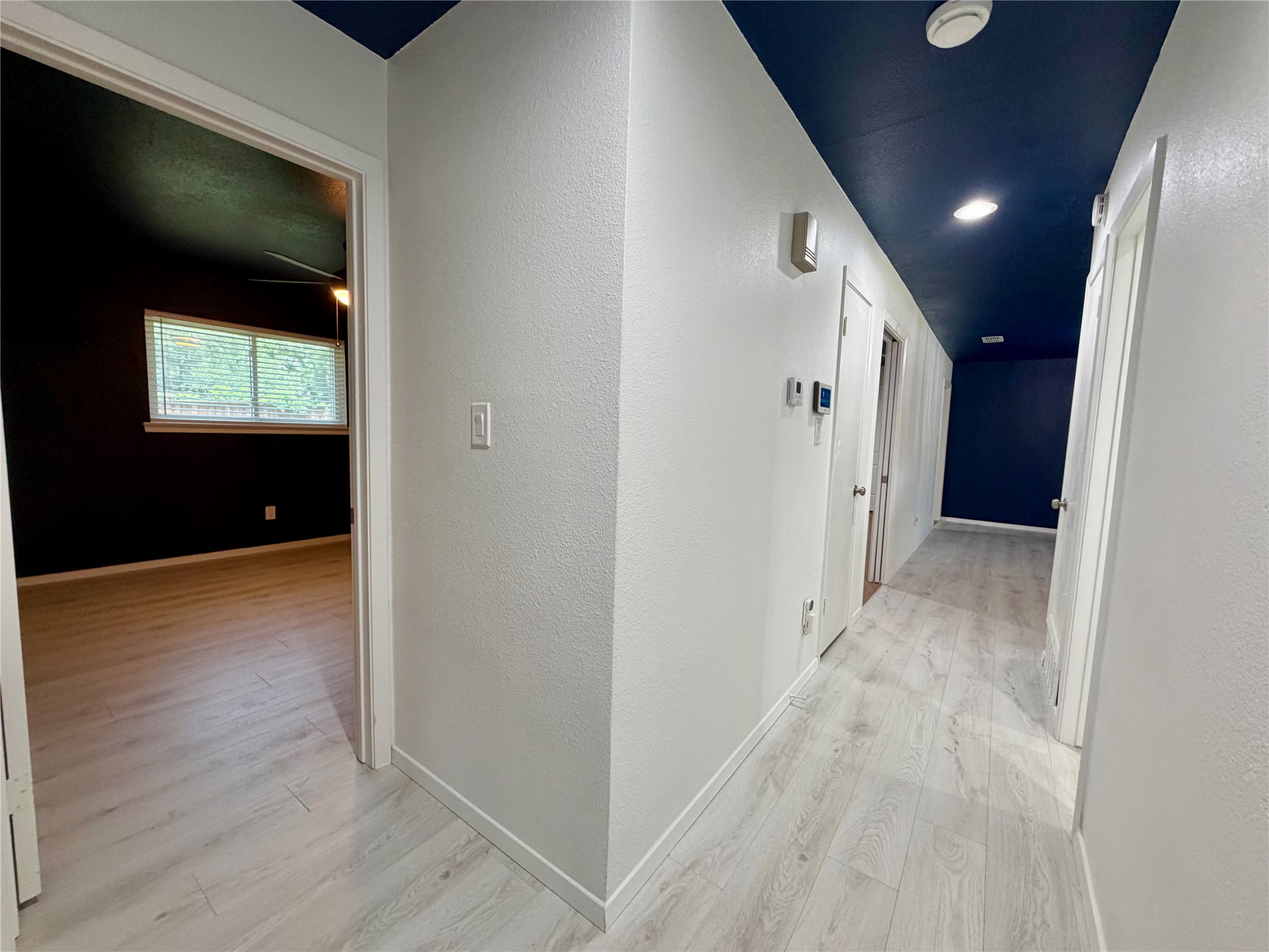 2021 Lexington Place Bedford TX 76022