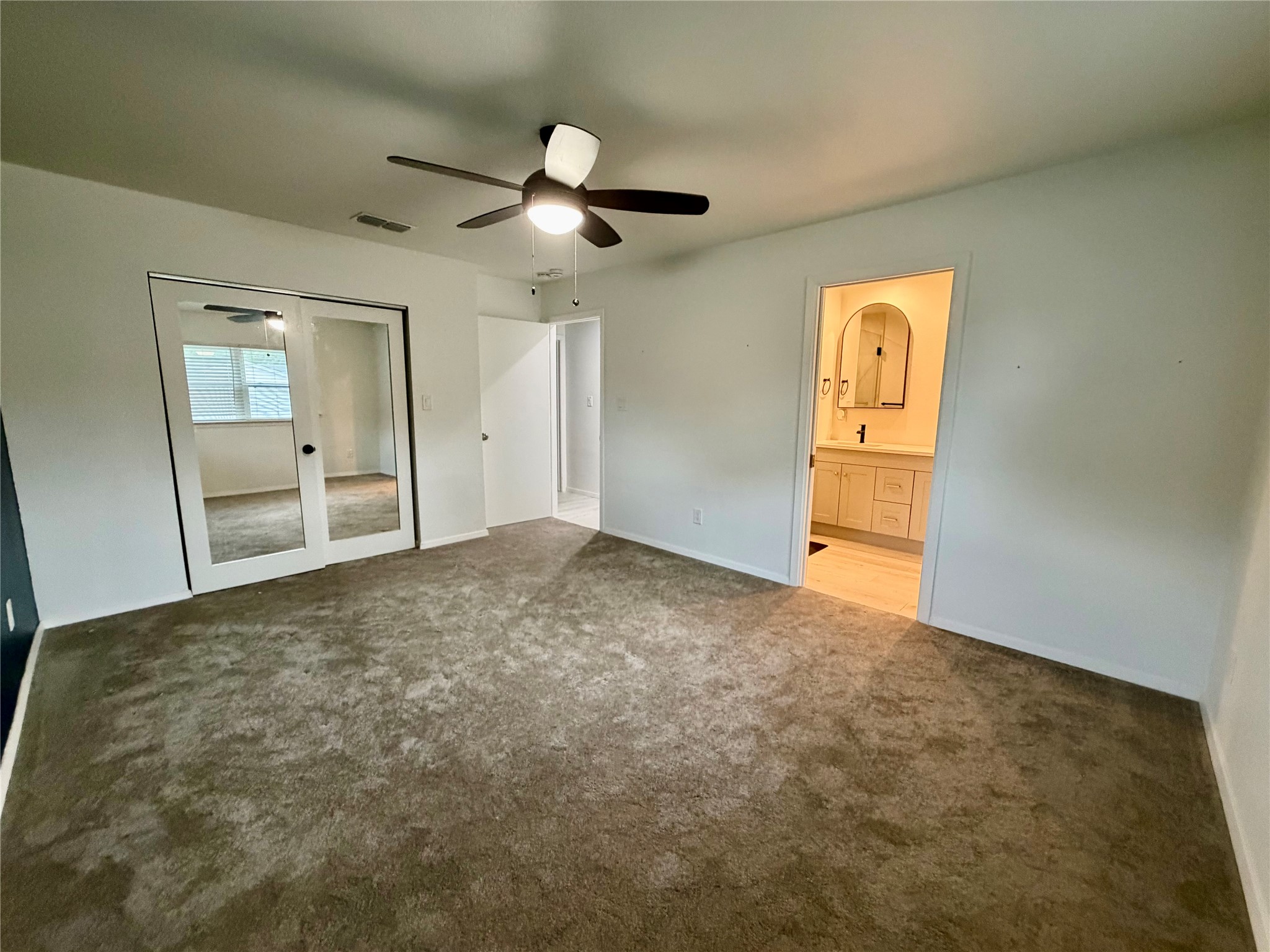 2021 Lexington Place Bedford TX 76022