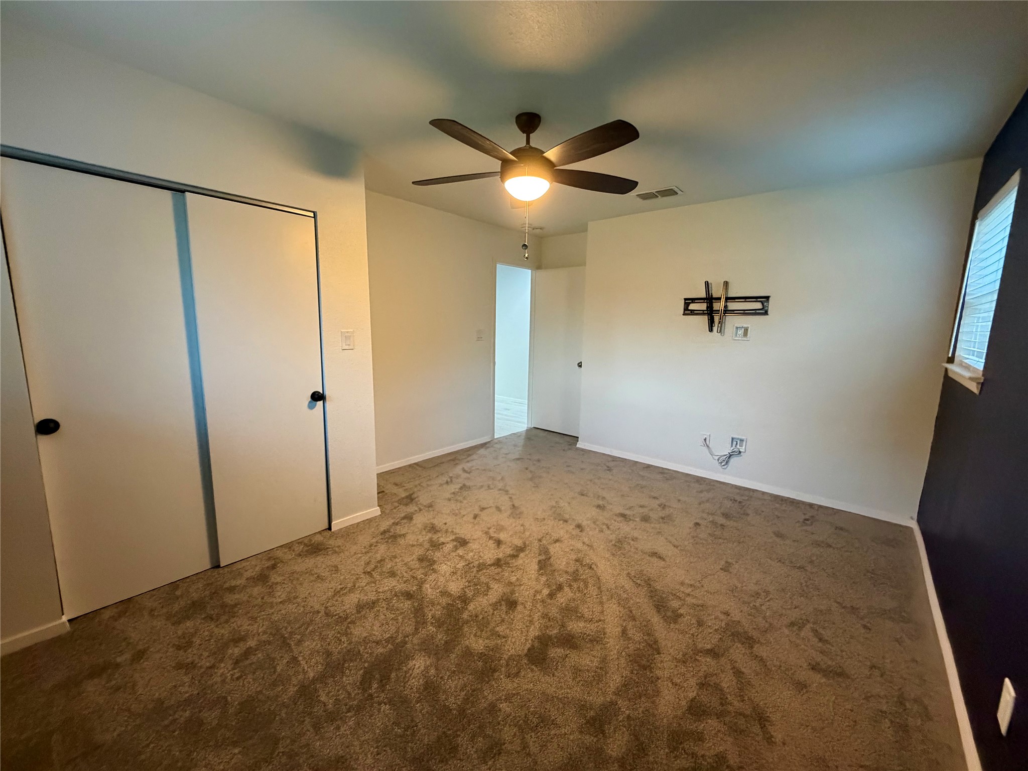 2021 Lexington Place Bedford TX 76022