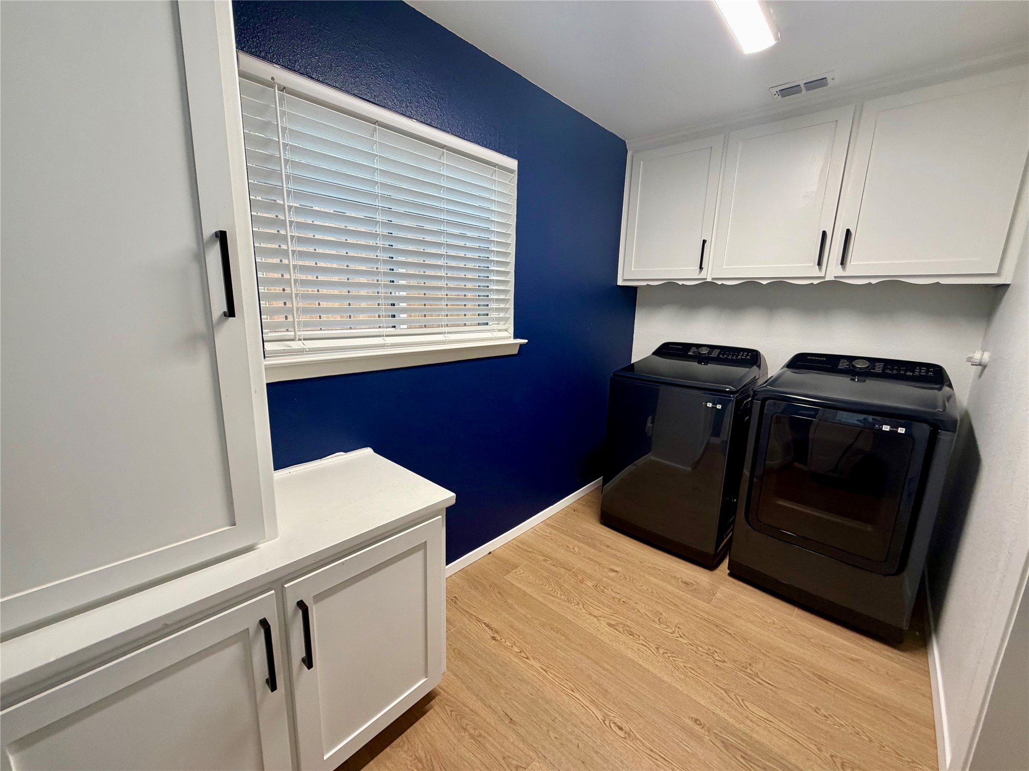 2021 Lexington Place Bedford TX 76022