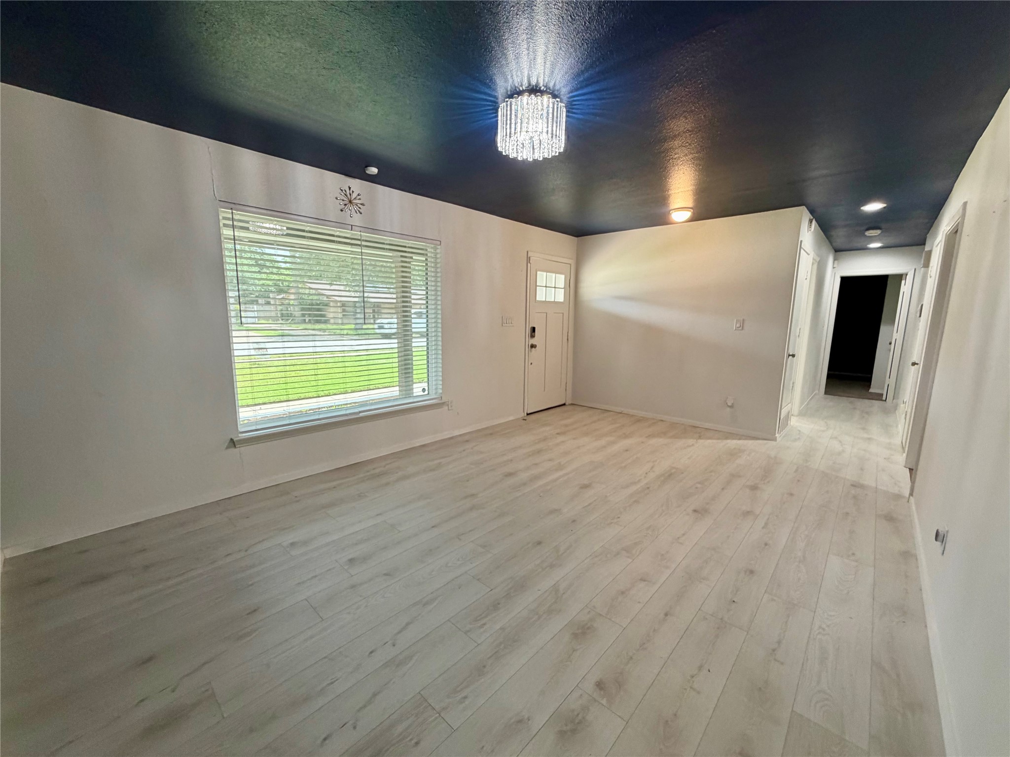 2021 Lexington Place Bedford TX 76022
