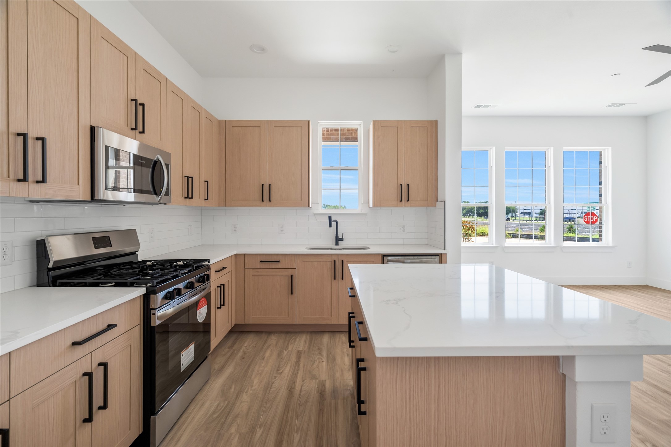 3449 Sanjeev Drive Irving TX 75060
