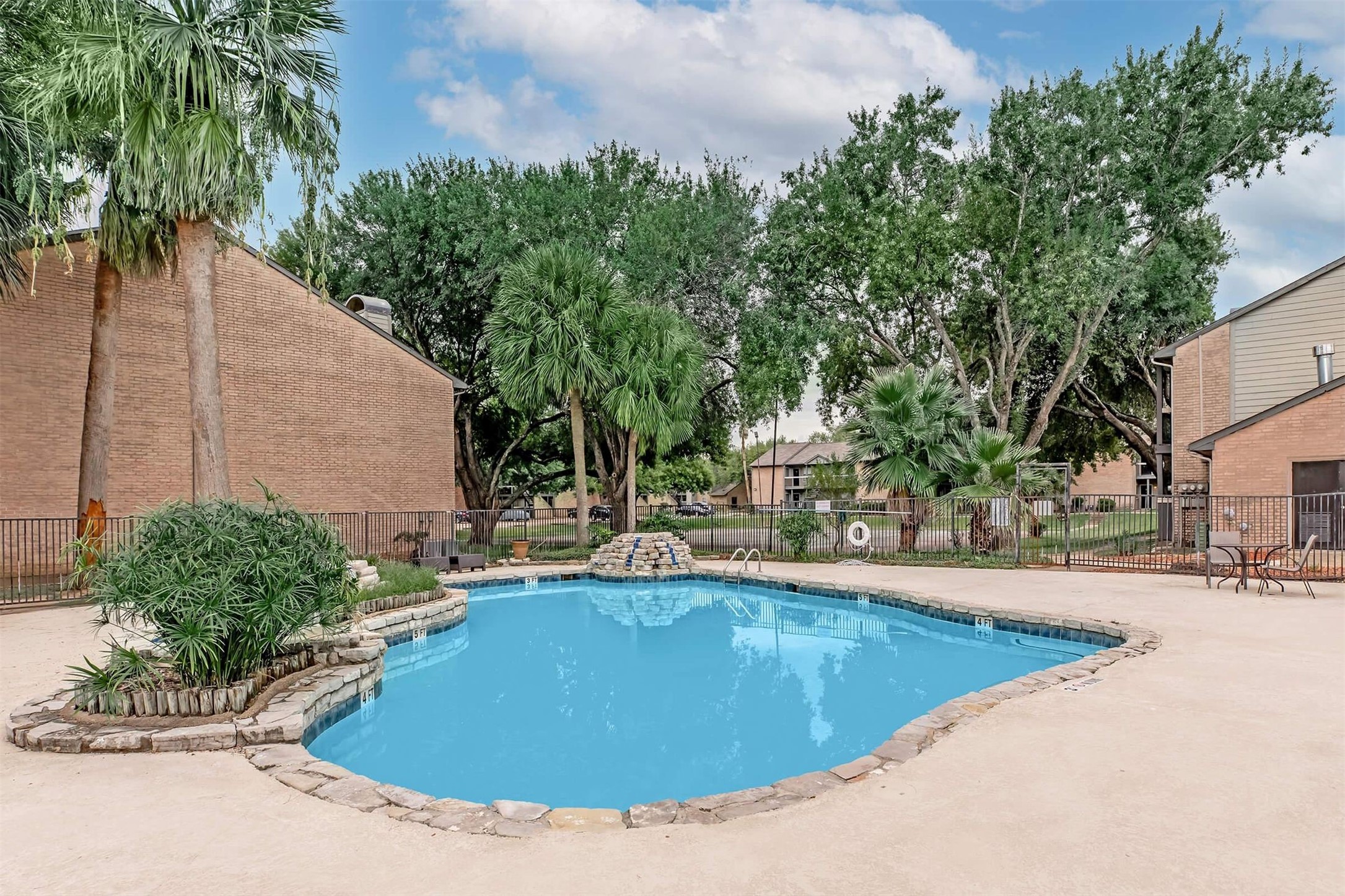 305 W Baker Road Baytown TX 77521