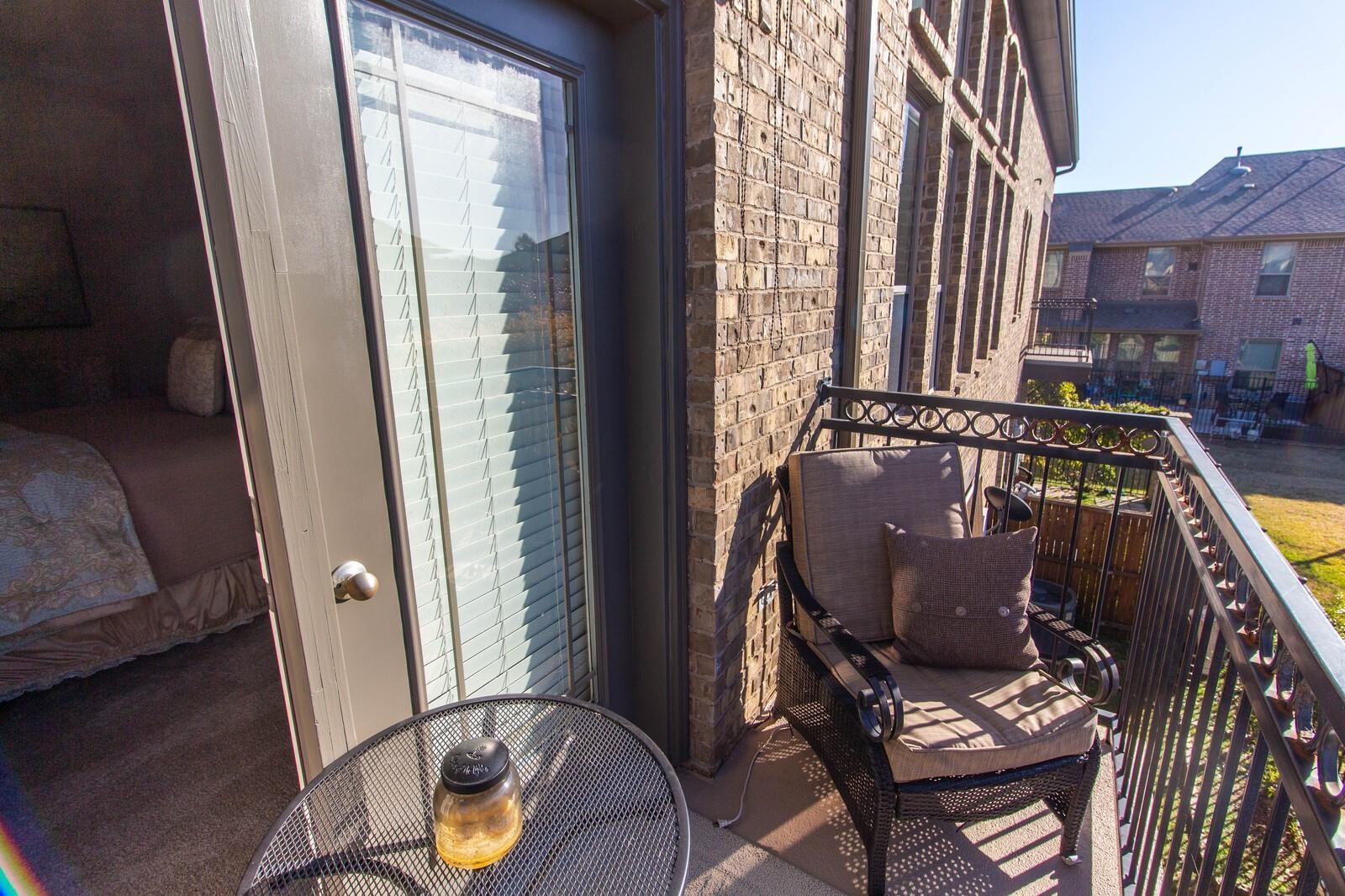 1605 Brook Glen Drive Euless TX 76039