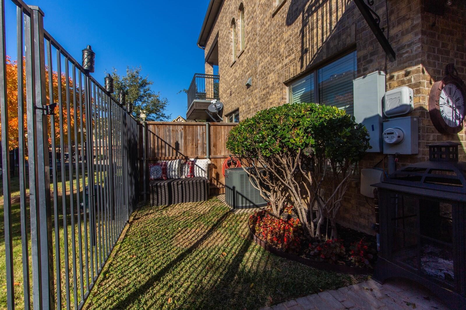 1605 Brook Glen Drive Euless TX 76039