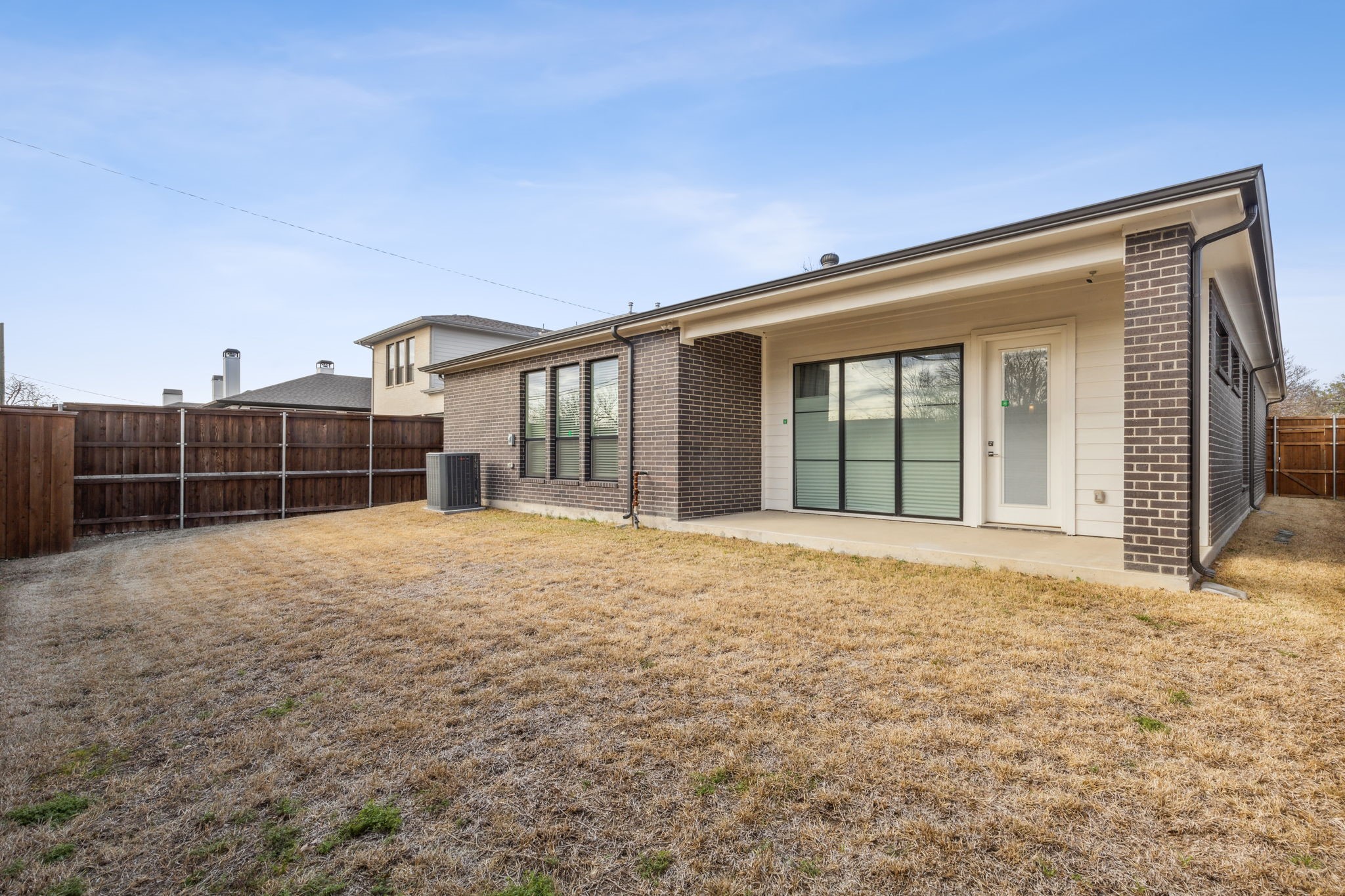 4618 Newmore Avenue Dallas TX 75209