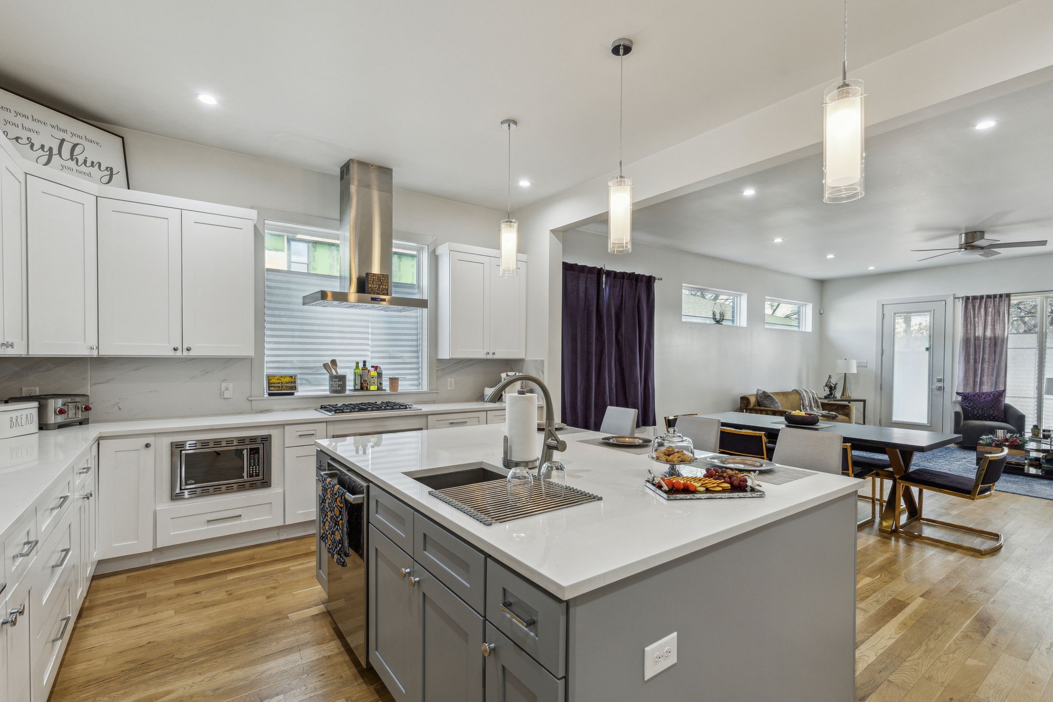 4618 Newmore Avenue Dallas TX 75209