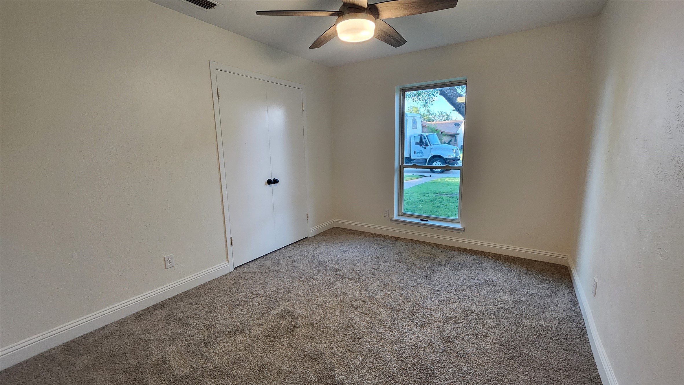 1619 Glenhill Lane Lewisville TX 75077