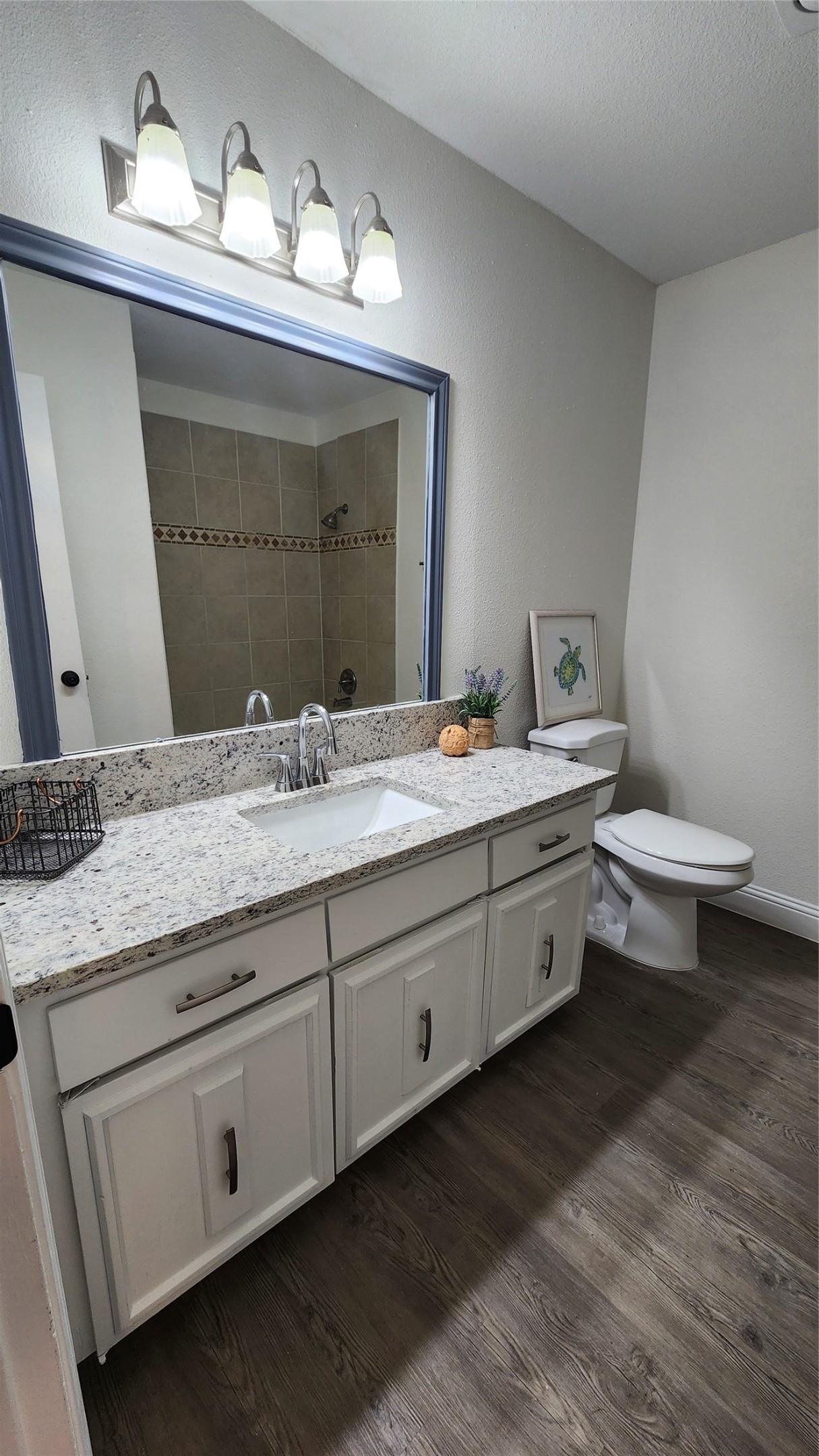 1619 Glenhill Lane Lewisville TX 75077