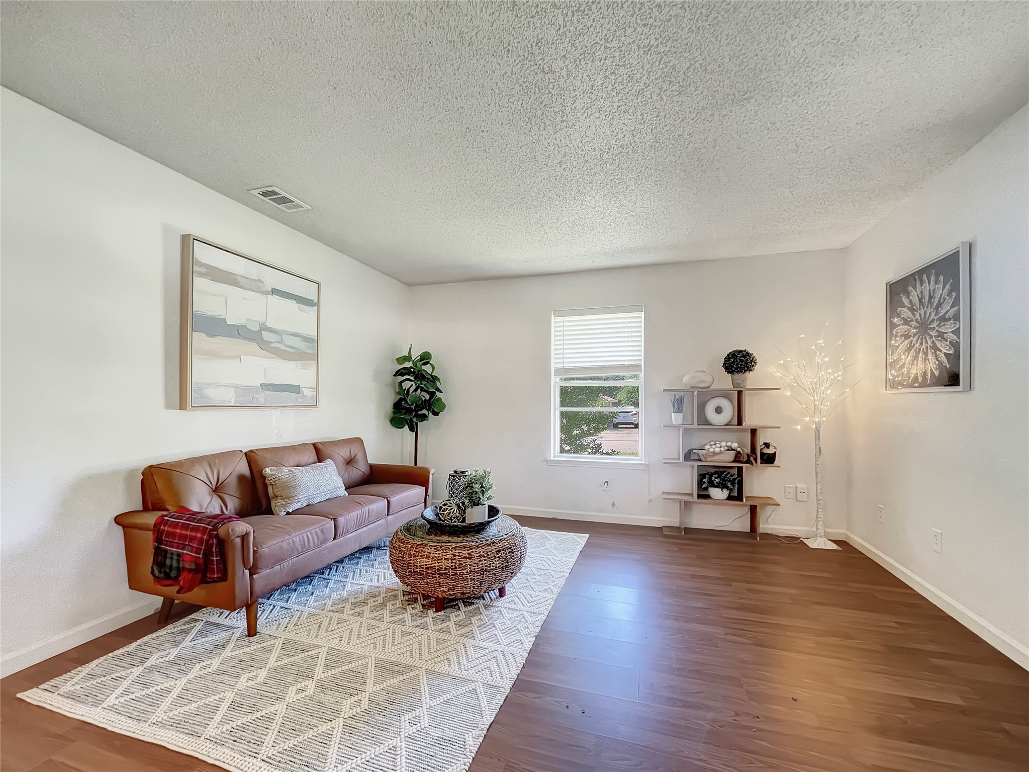 7002 Lincoln Drive North Richland Hills TX 76182