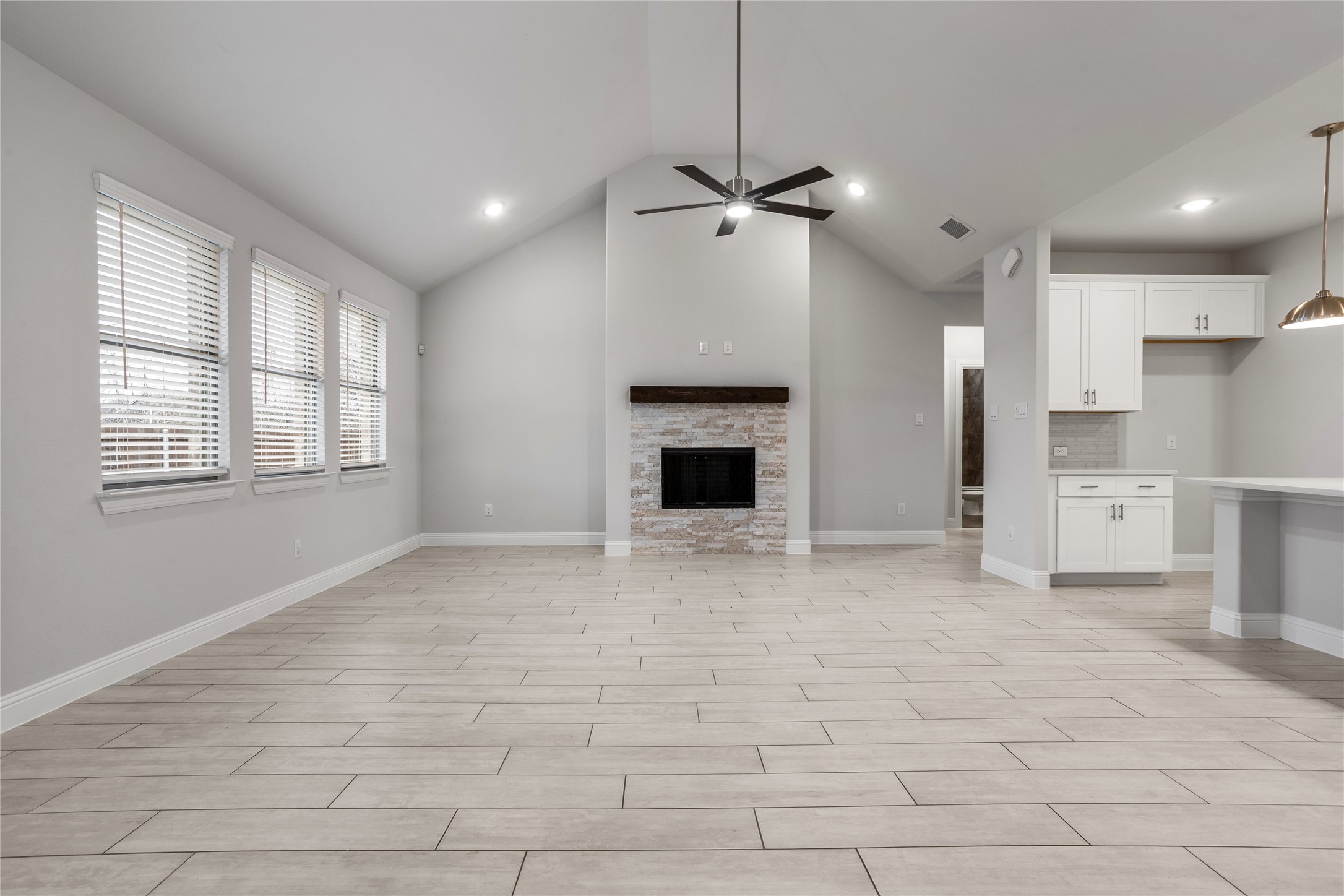 101 Gardenia Drive Azle TX 76020