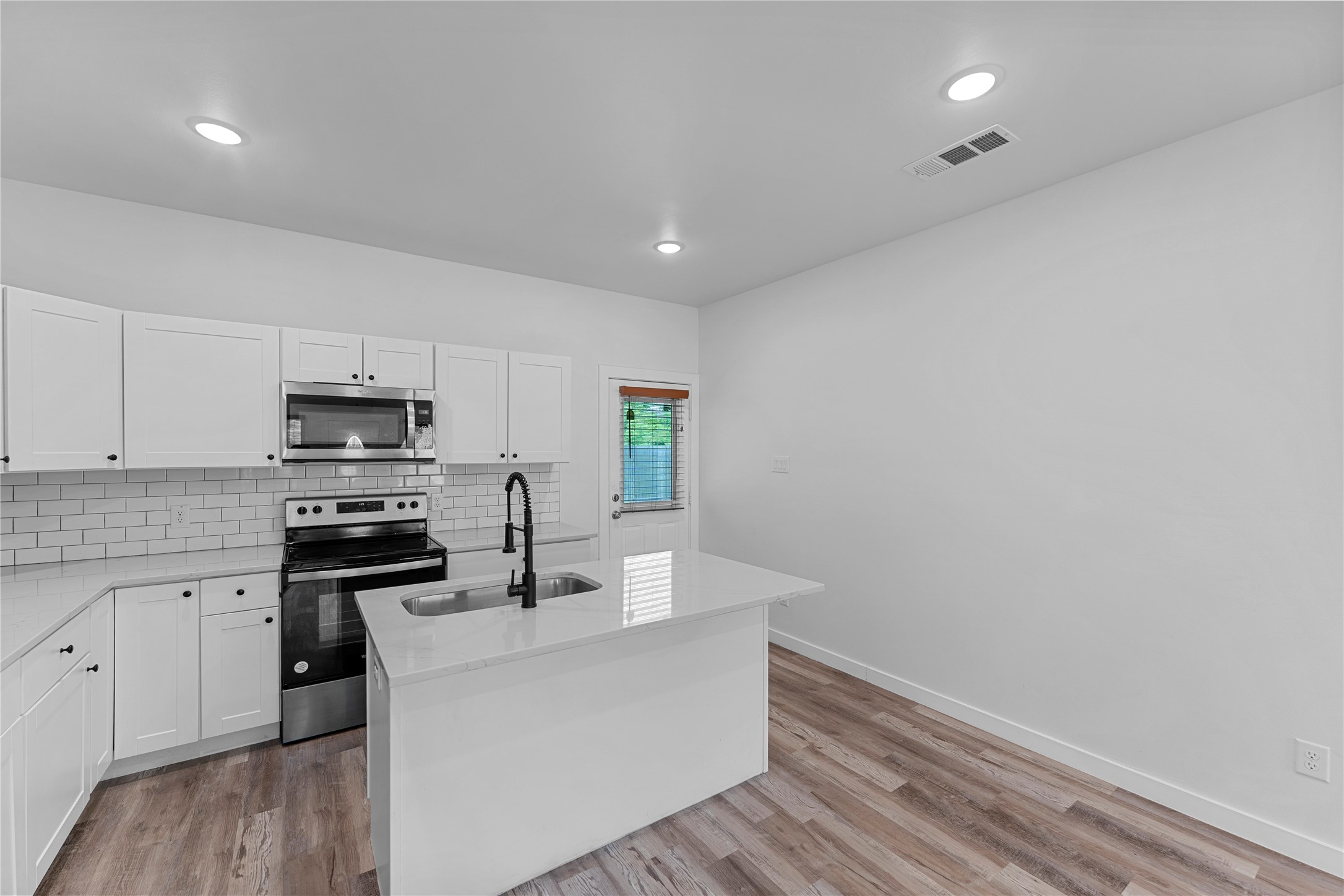 3331 Spring Avenue Dallas TX 75215
