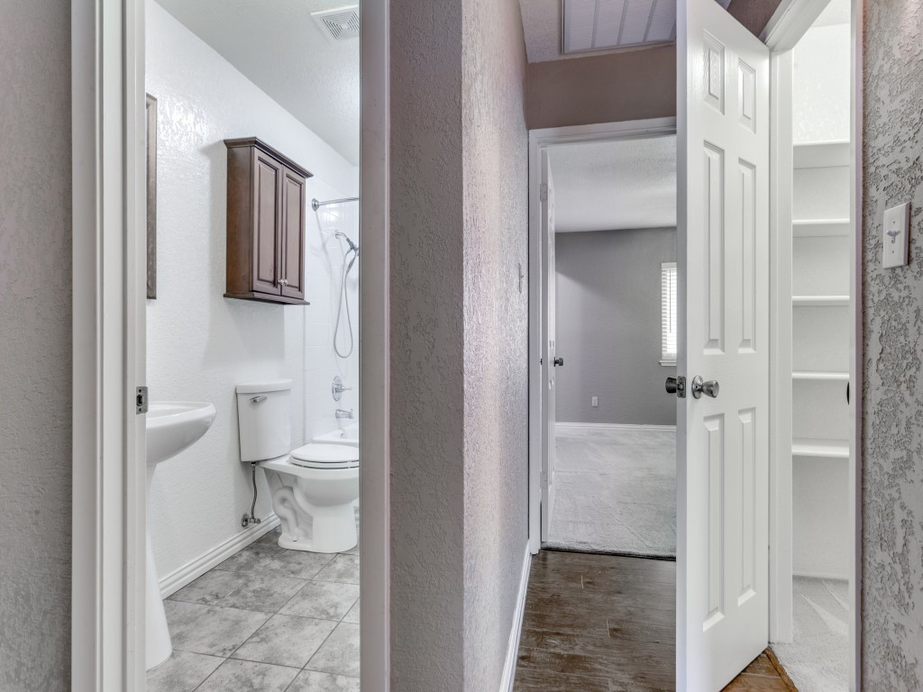 6900 Sandstone Court Fort Worth TX 76120