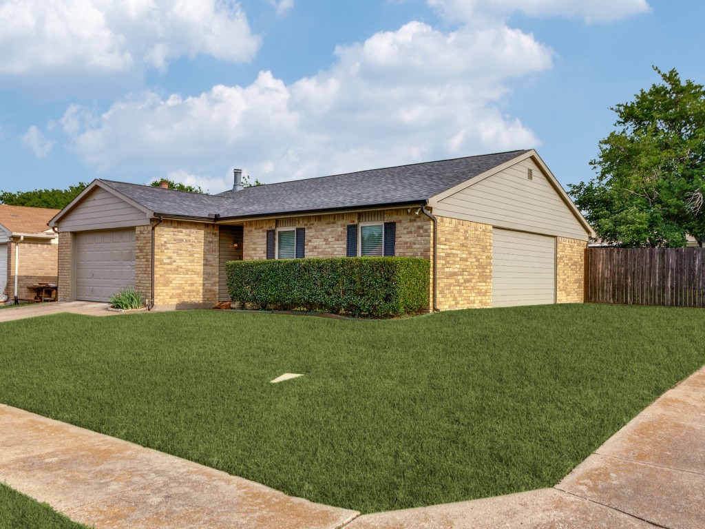 6900 Sandstone Court Fort Worth TX 76120