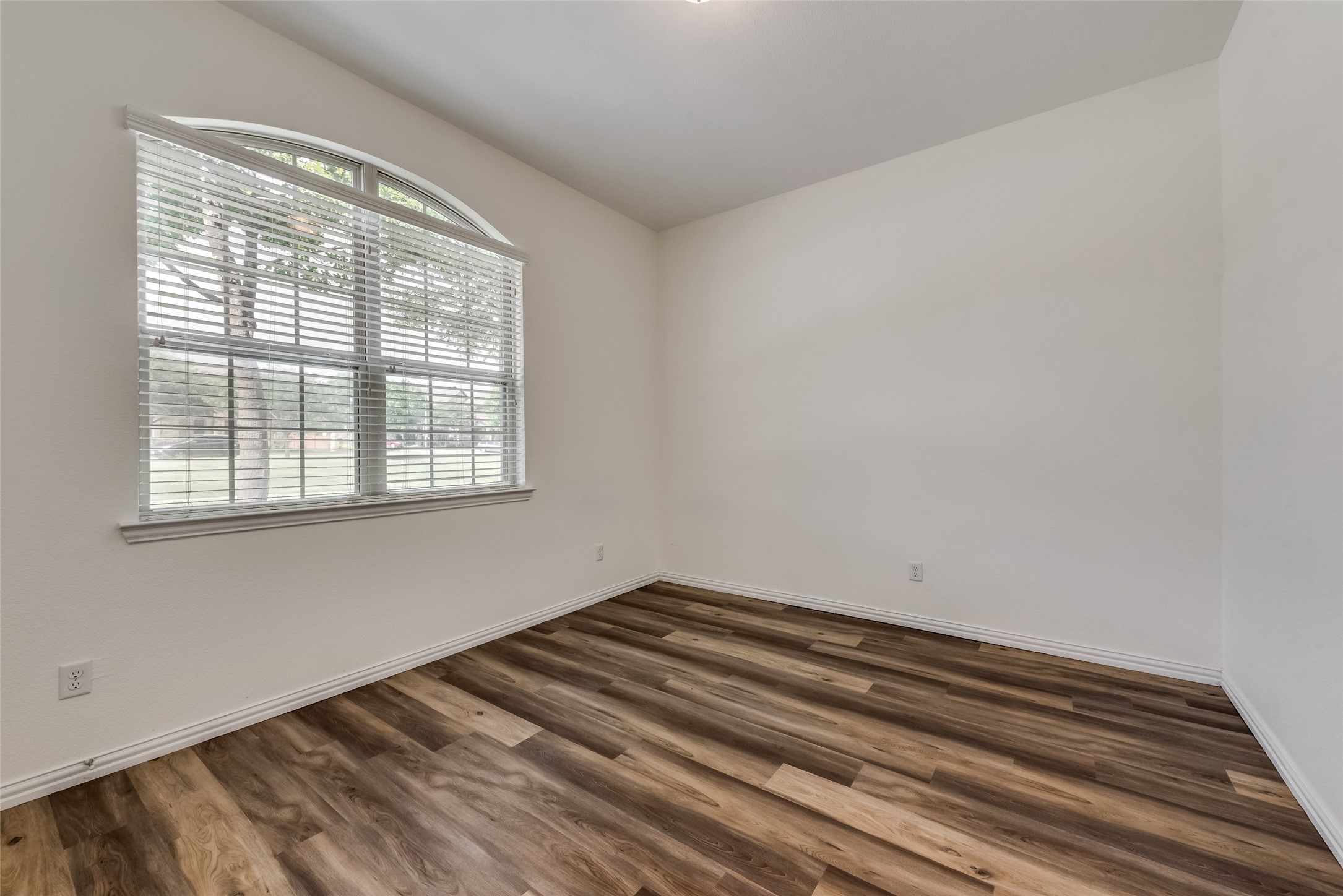 1930 Loma Alta Drive Irving TX 75063