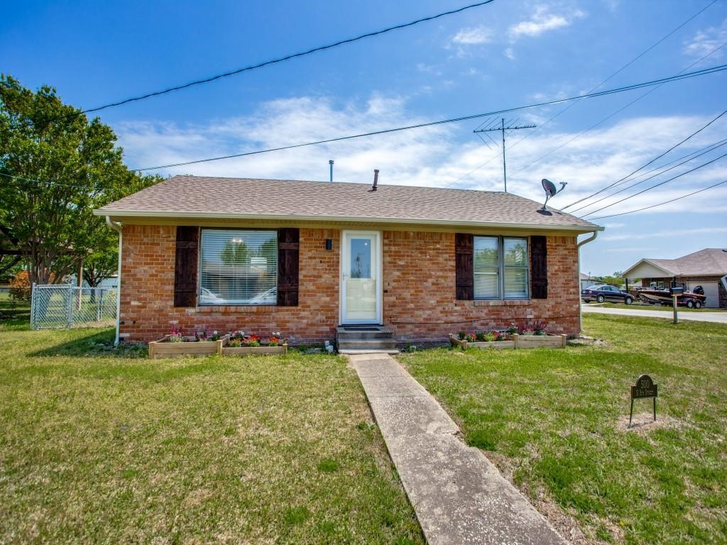 500 N 5th Street Gunter TX 75058