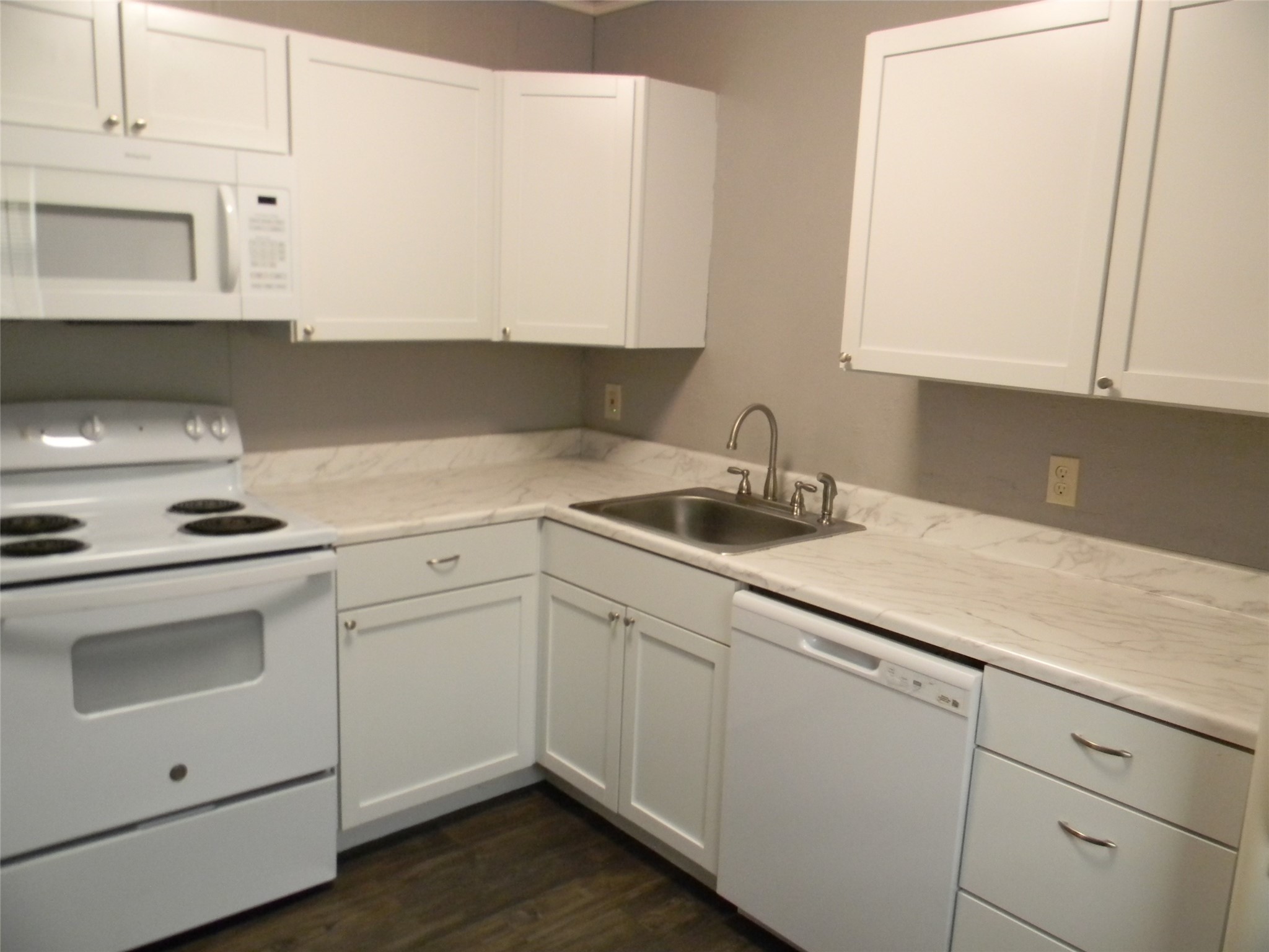 112 Belmont Street Hurst TX 76053