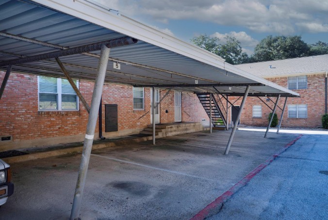 3031 Mahanna Springs Drive Dallas TX 75235