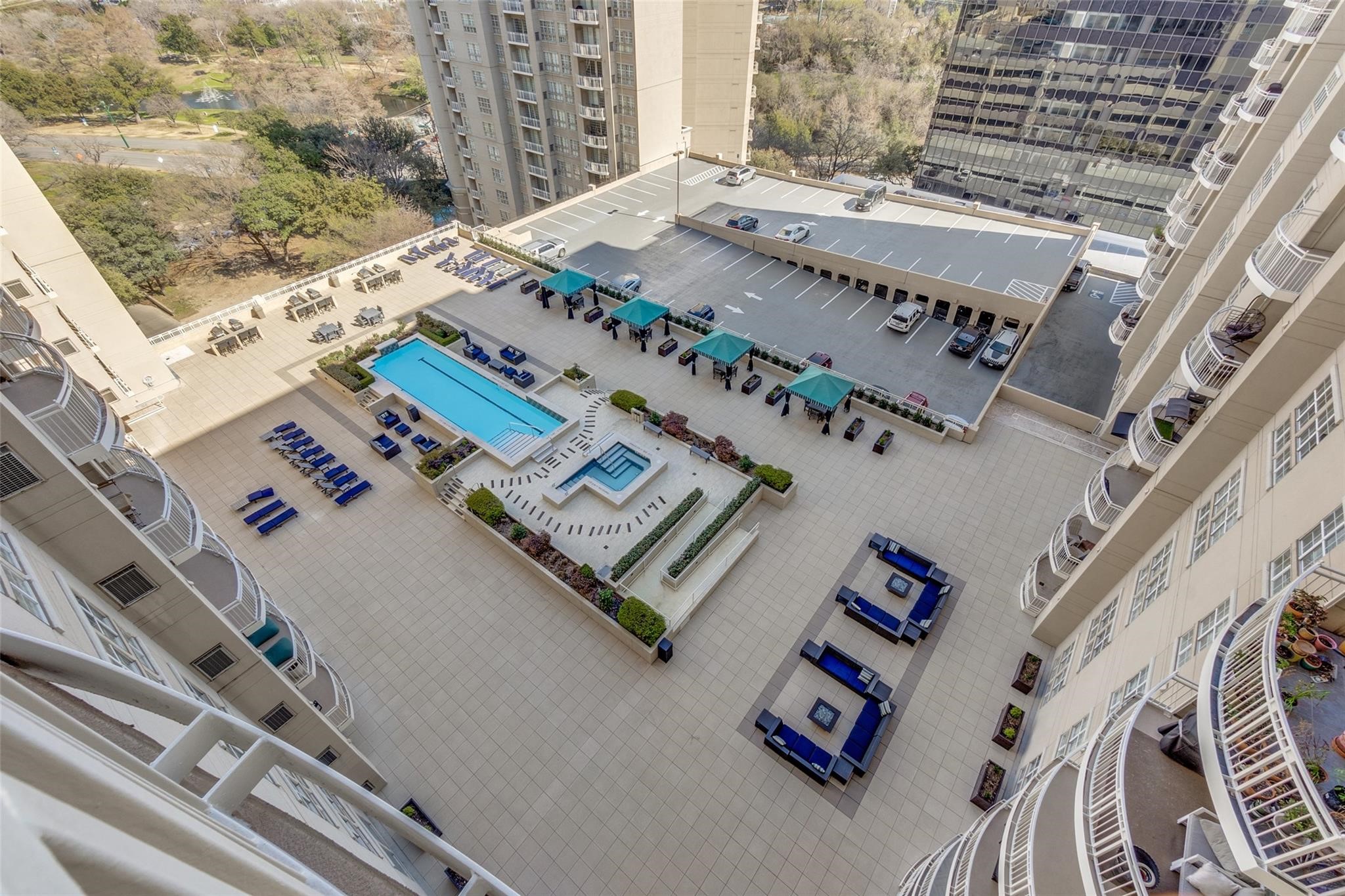 3225 Turtle Creek Boulevard Dallas TX 75219