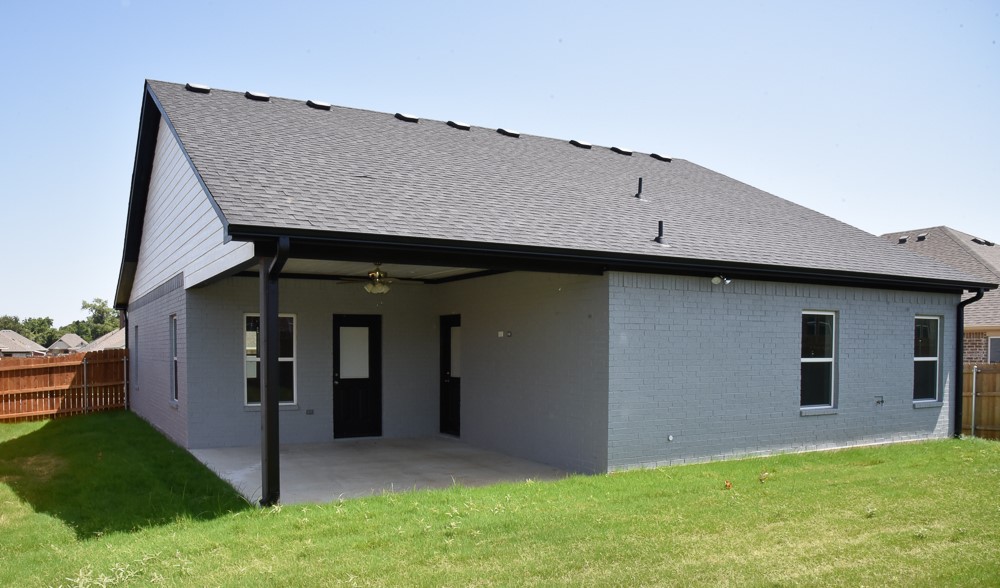 912 Avagail Avenue Springtown TX 76082