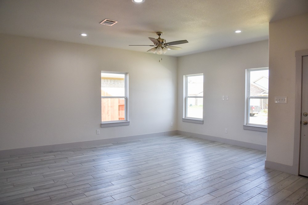 912 Avagail Avenue Springtown TX 76082