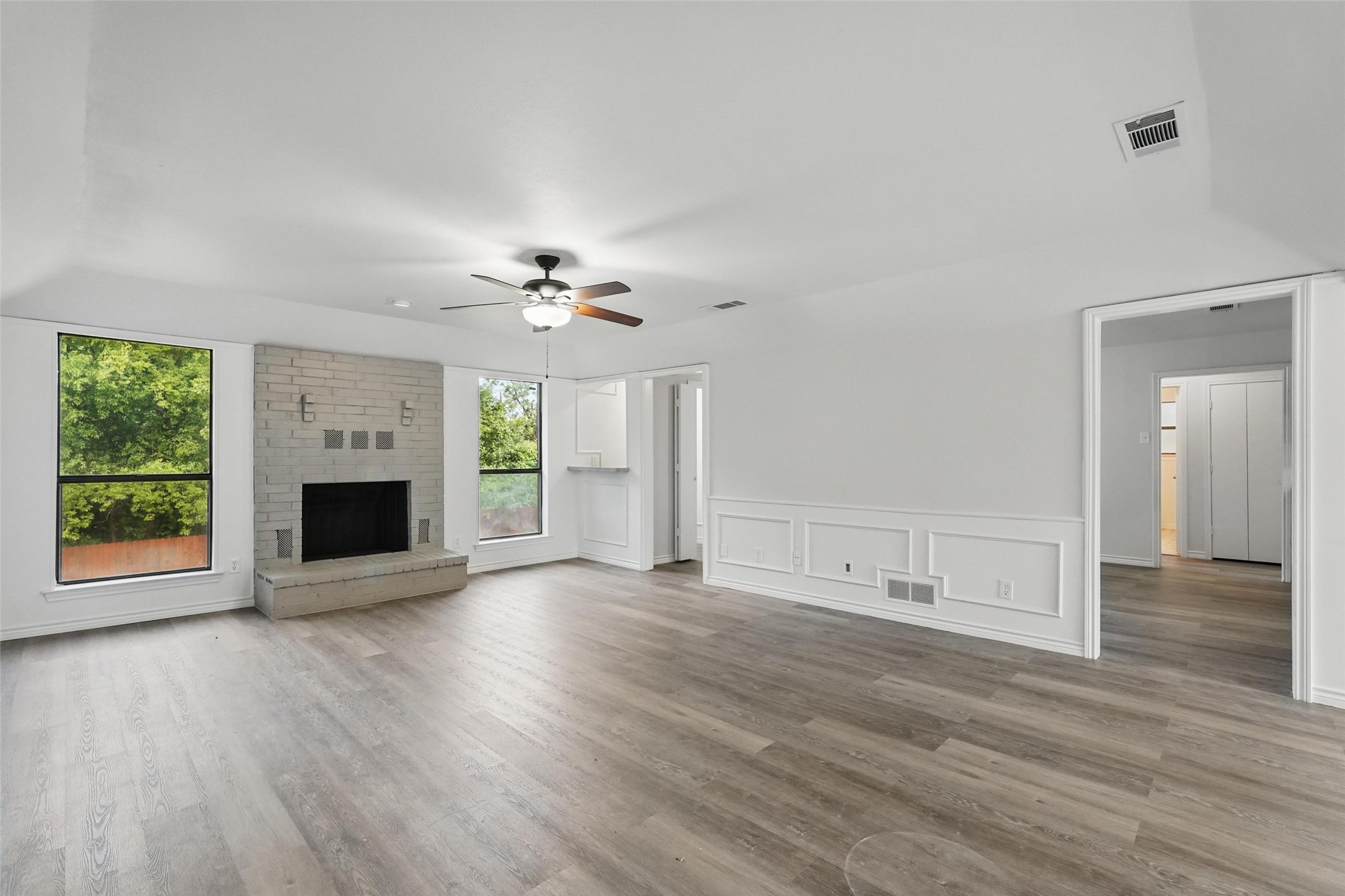 829 Hunters Creek Drive Desoto TX 75115