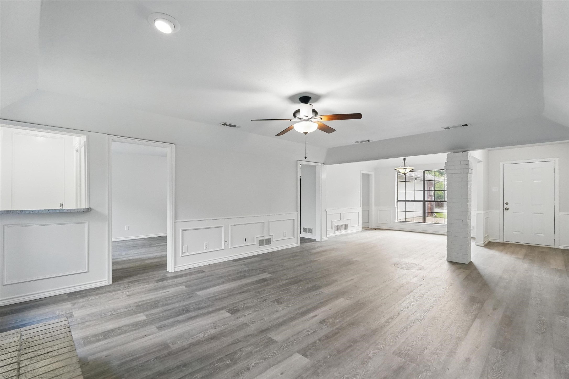 829 Hunters Creek Drive Desoto TX 75115
