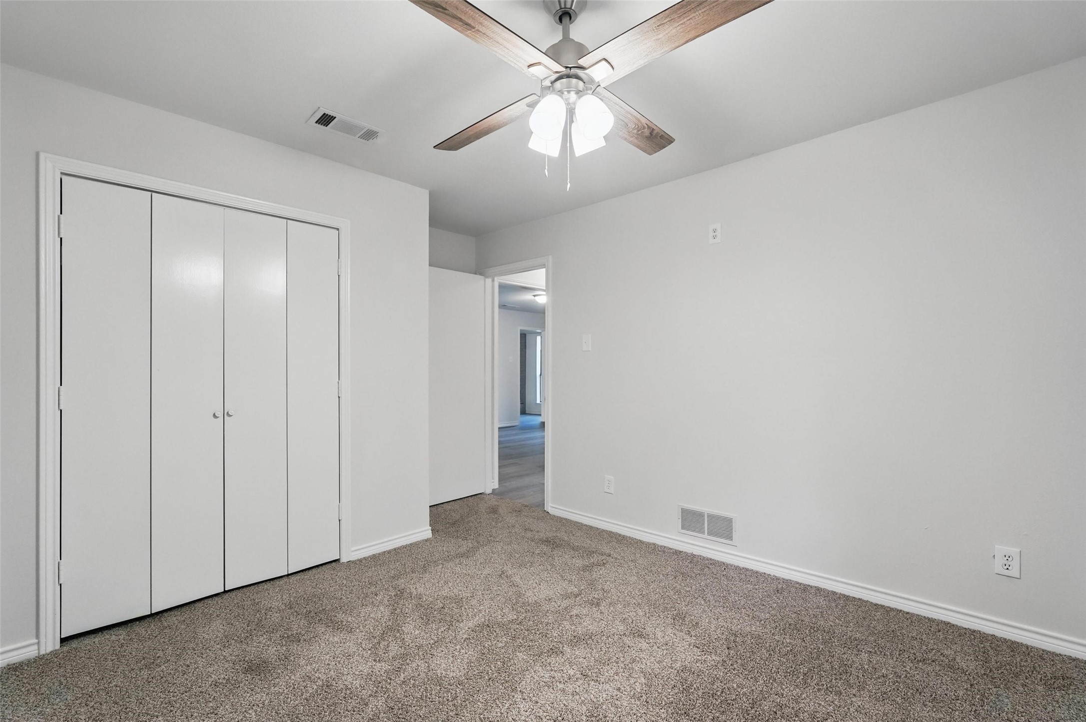 829 Hunters Creek Drive Desoto TX 75115