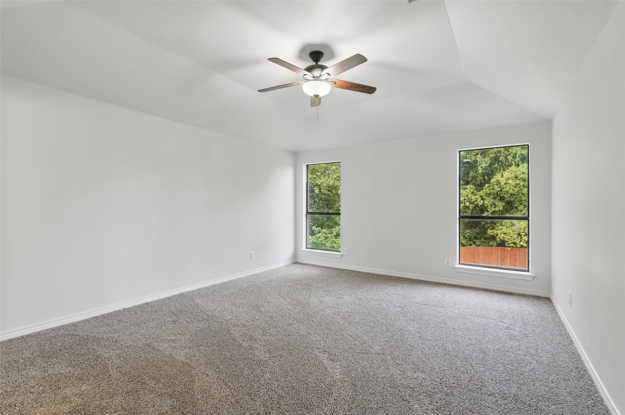 829 Hunters Creek Drive Desoto TX 75115