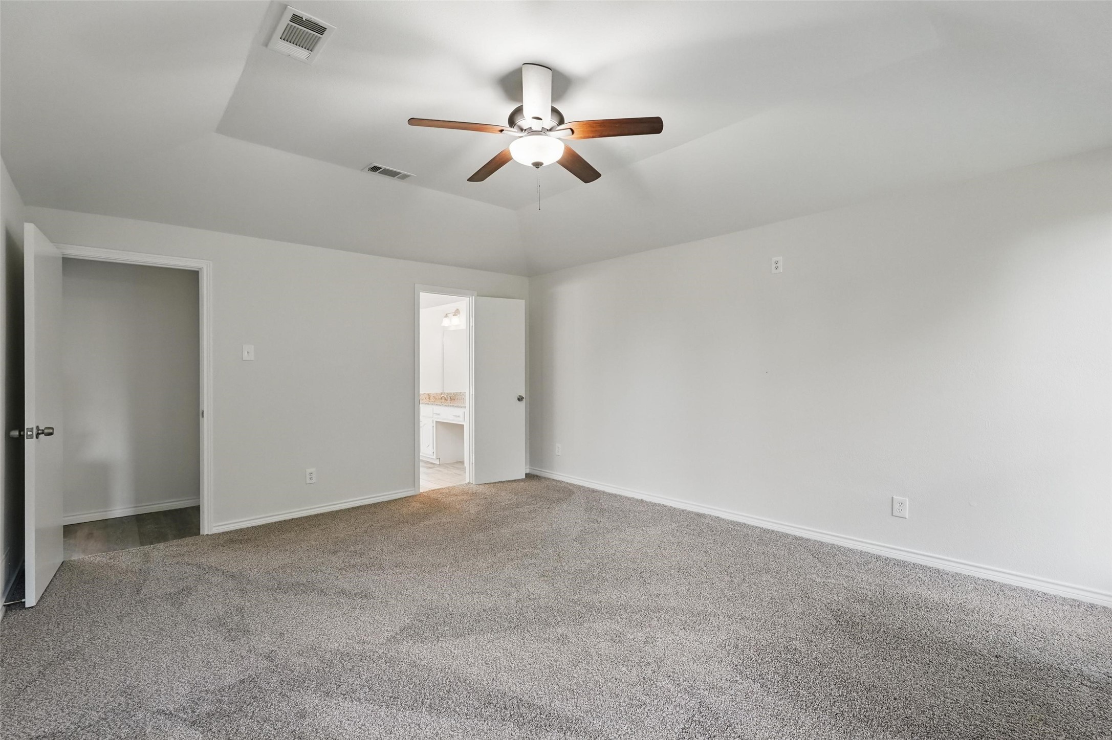 829 Hunters Creek Drive Desoto TX 75115
