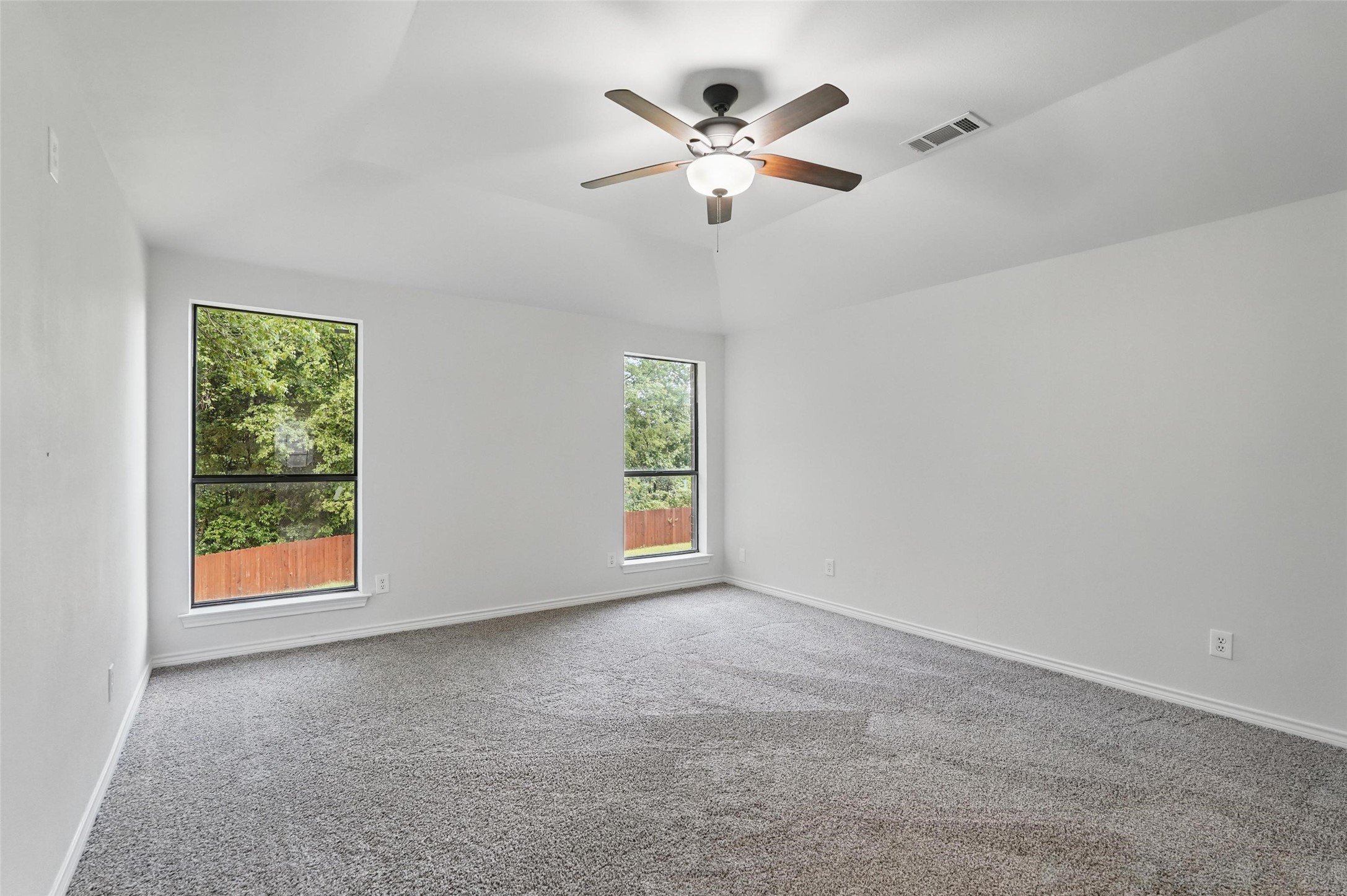 829 Hunters Creek Drive Desoto TX 75115