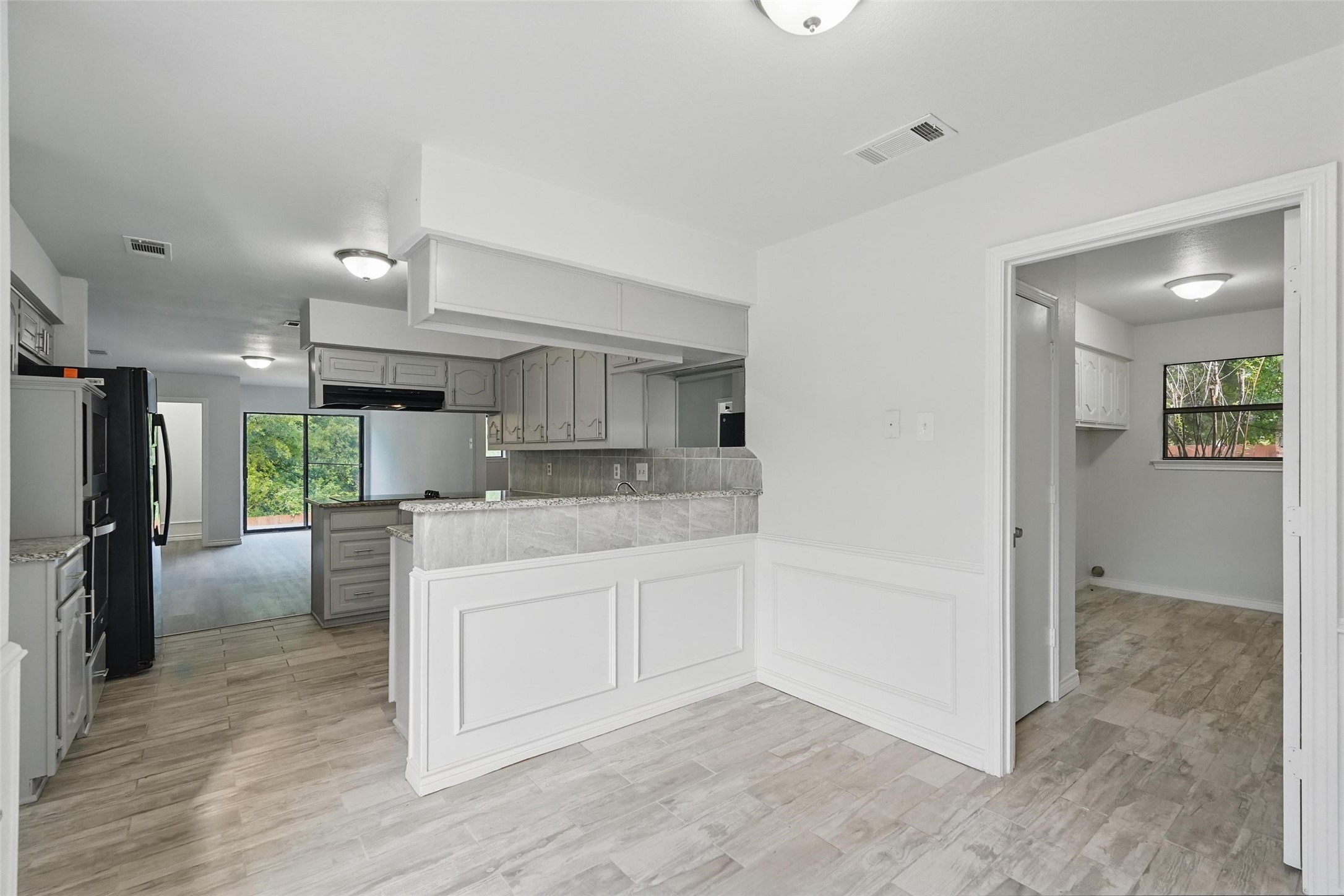 829 Hunters Creek Drive Desoto TX 75115
