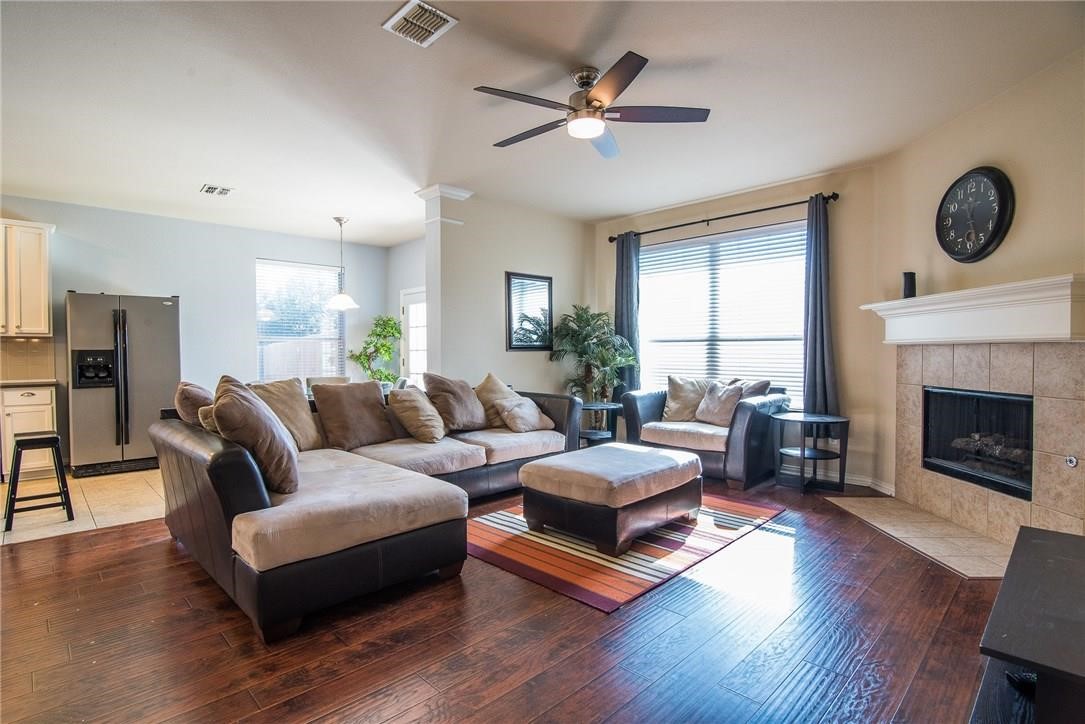 1412 Kittyhawk Drive Little Elm TX 75068