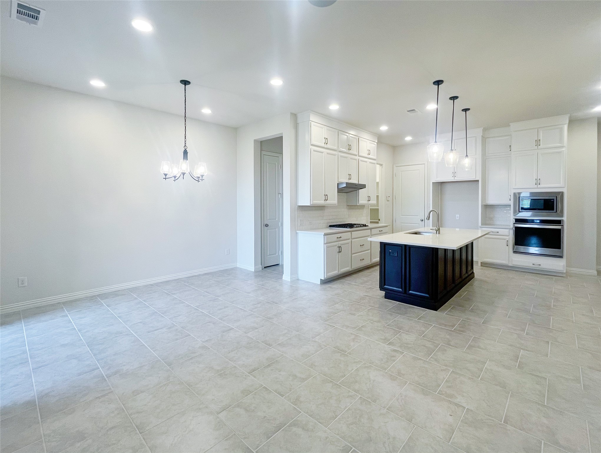 17745 Sage Lane Dallas TX 75252