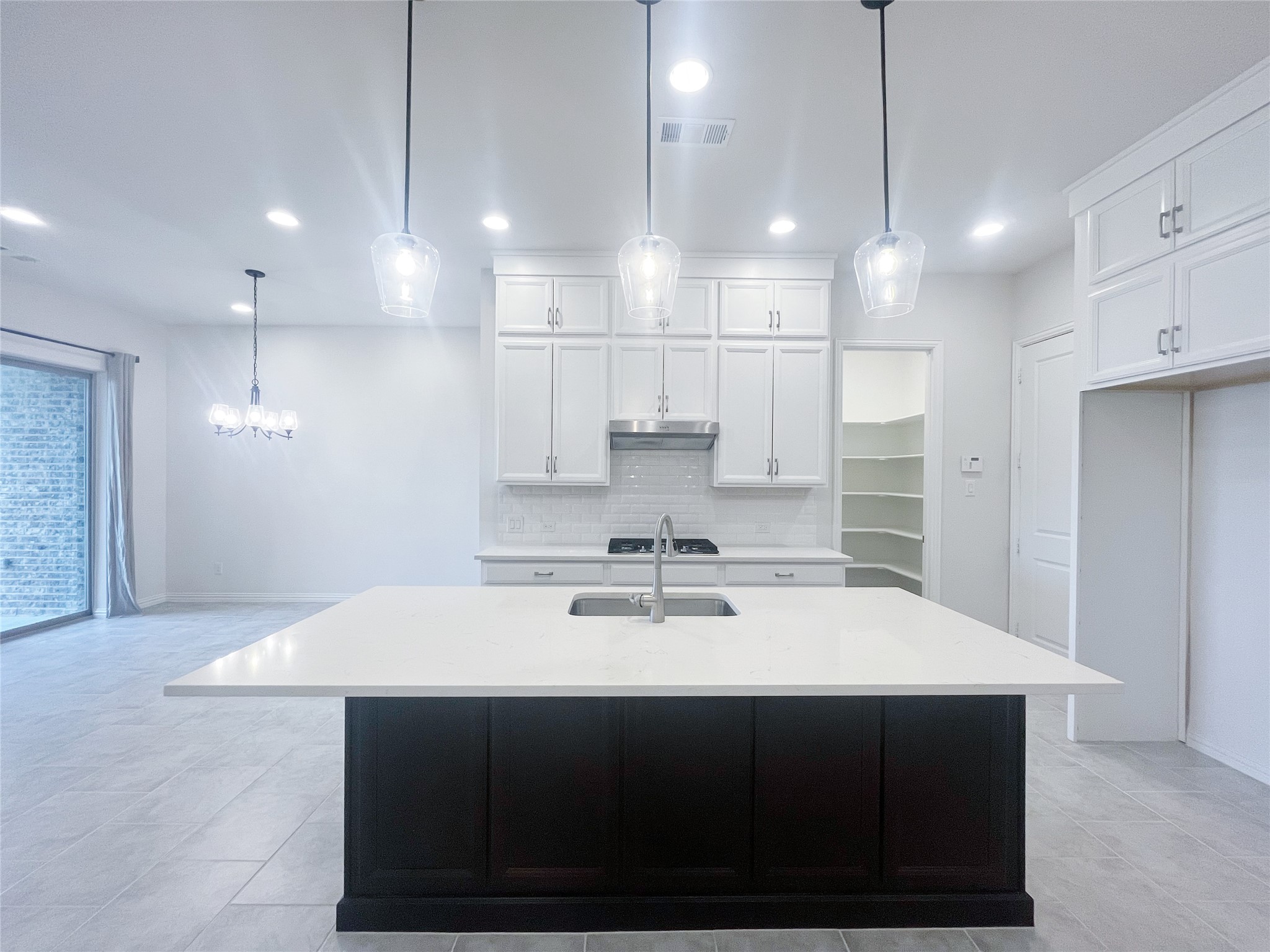 17745 Sage Lane Dallas TX 75252