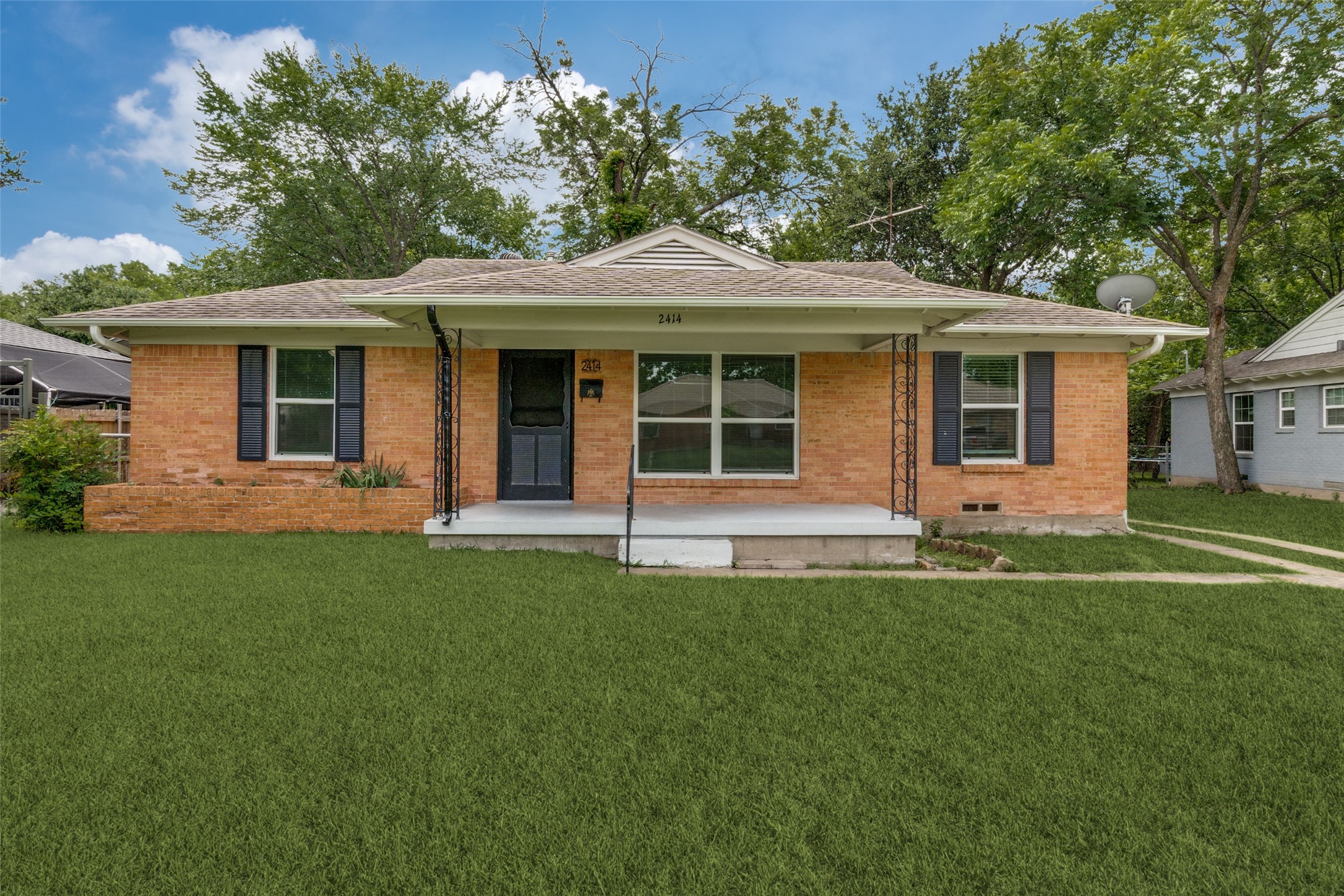 2414 San Medina Avenue Dallas TX 75228