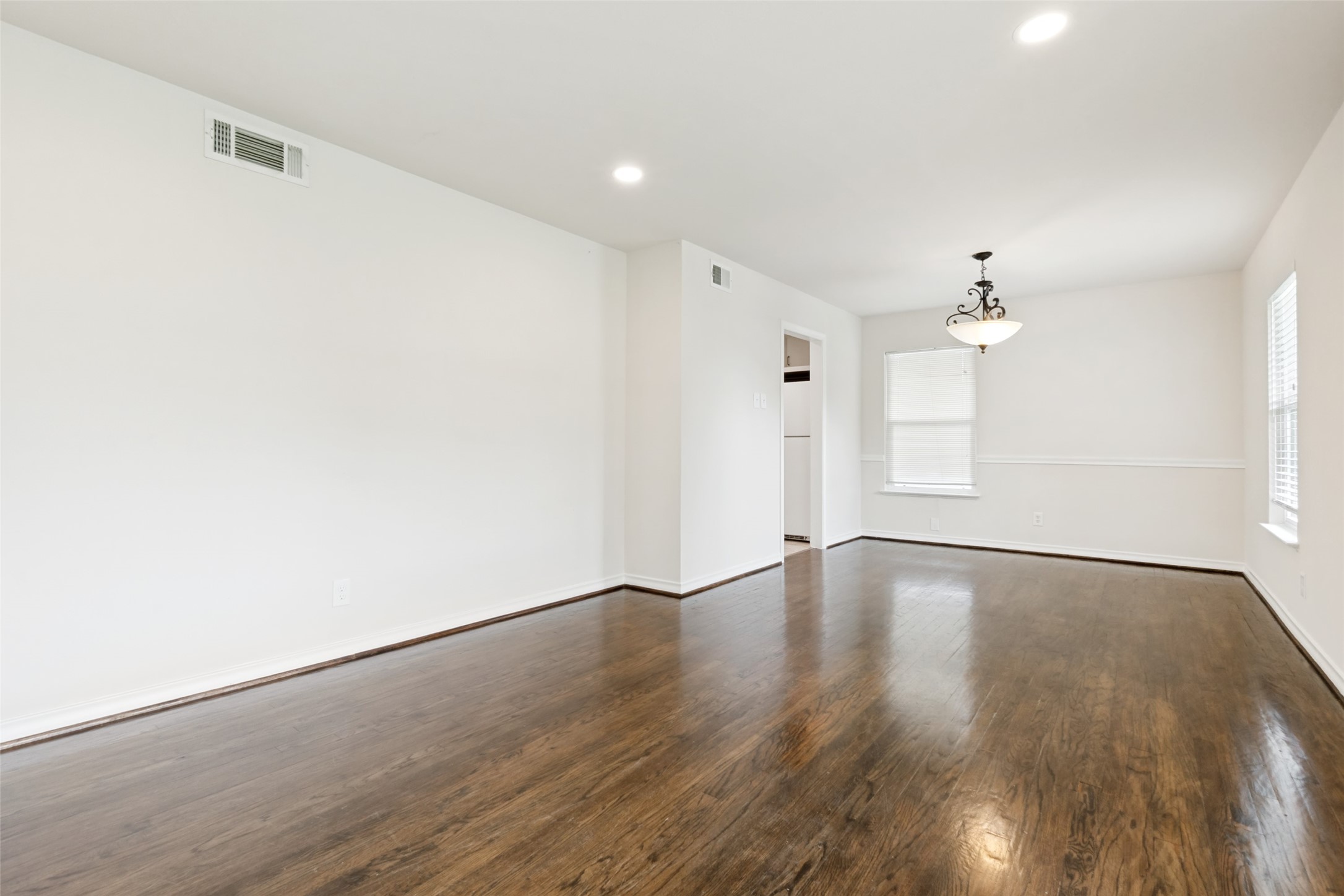 2414 San Medina Avenue Dallas TX 75228