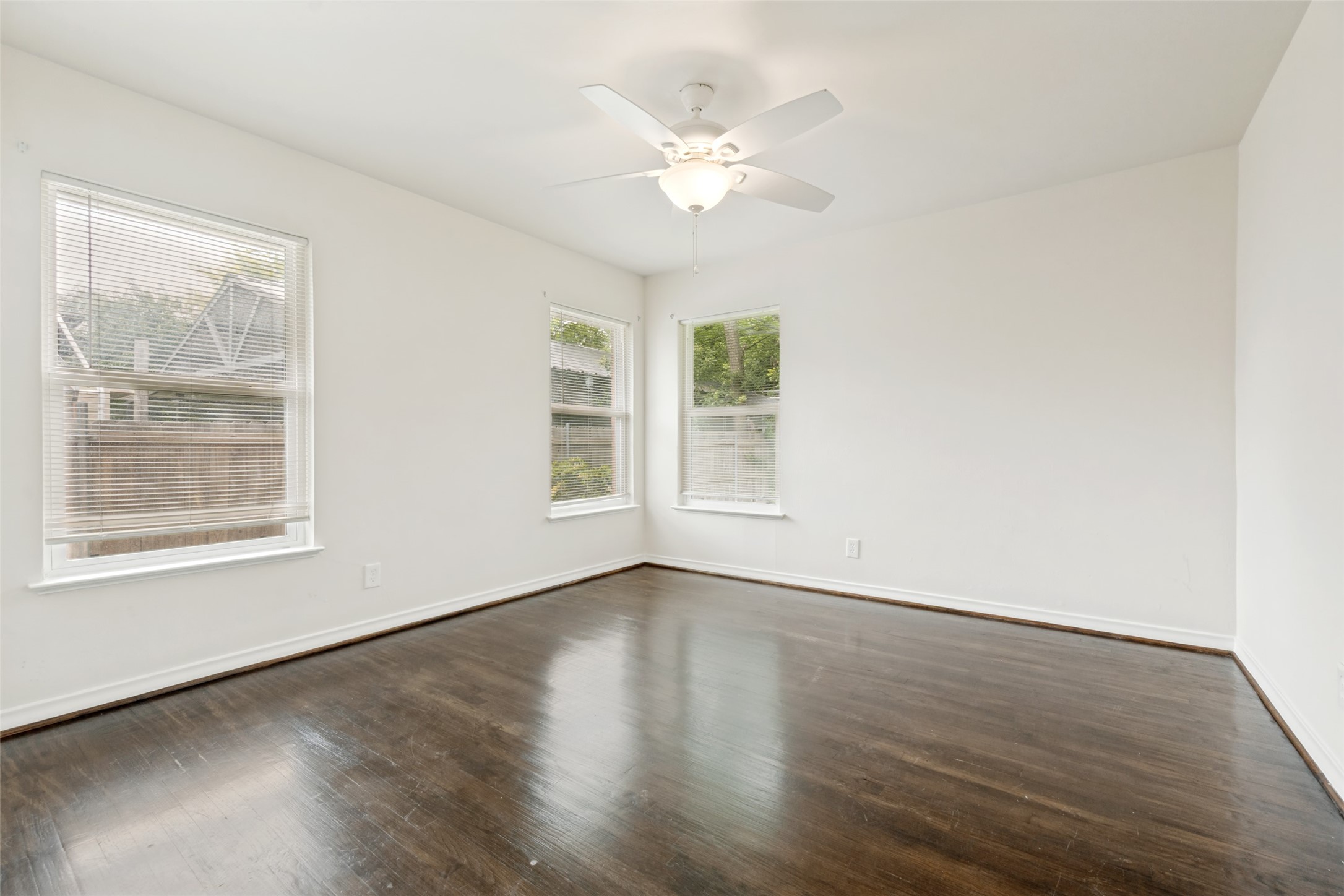 2414 San Medina Avenue Dallas TX 75228